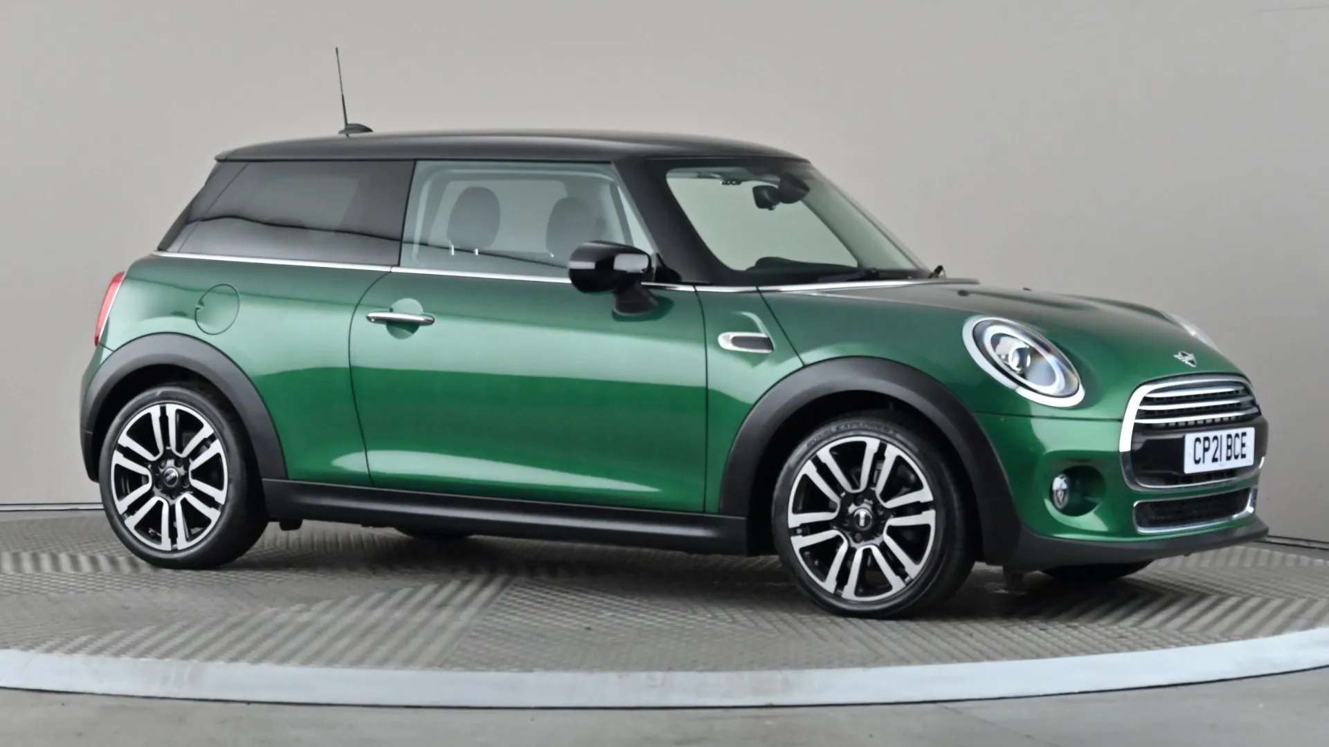 A 2021 MINI HATCH 1.5 Cooper Exclusive II A 2021 MINI HATCH 1.5 Cooper Exclusive II