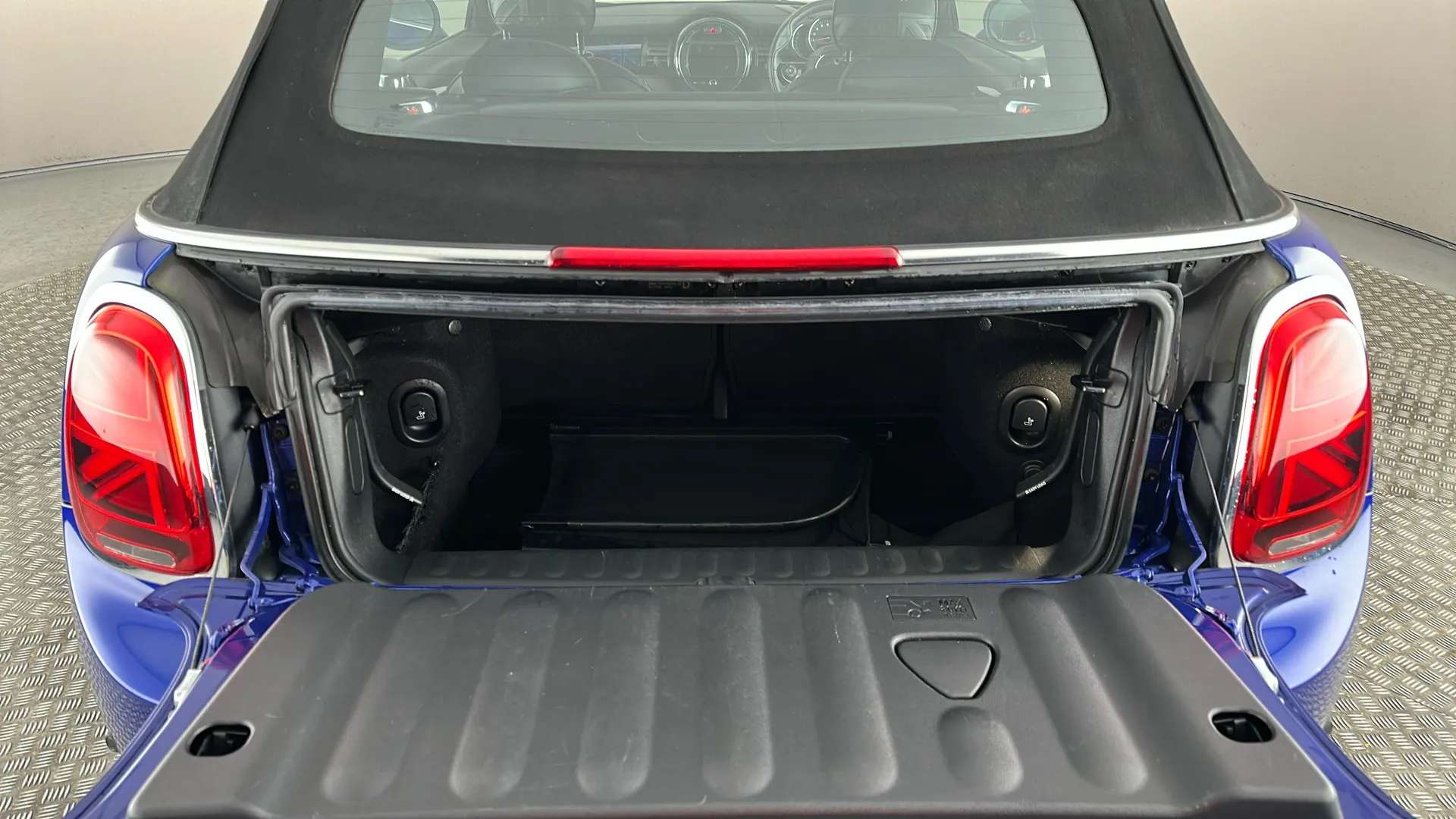 2019 MINI CONVERTIBLE 2019 MINI CONVERTIBLE