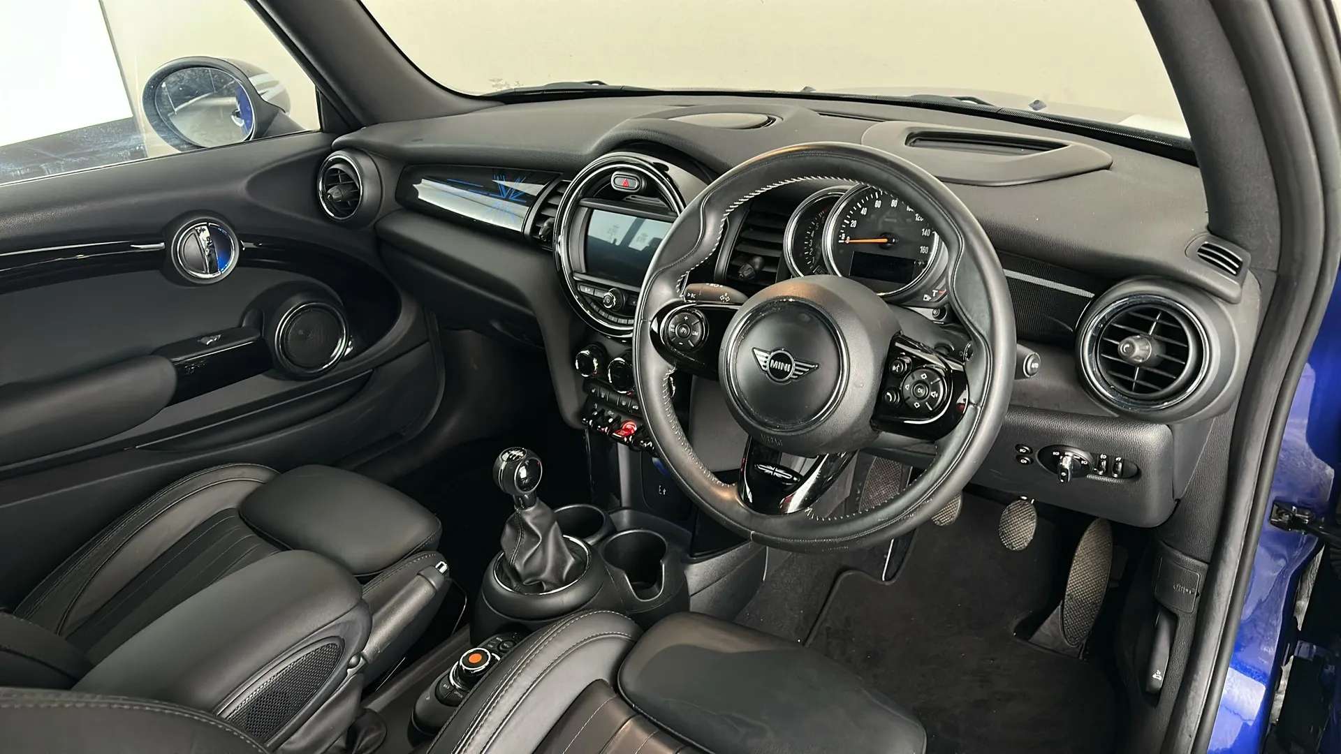 2019 MINI CONVERTIBLE 2019 MINI CONVERTIBLE