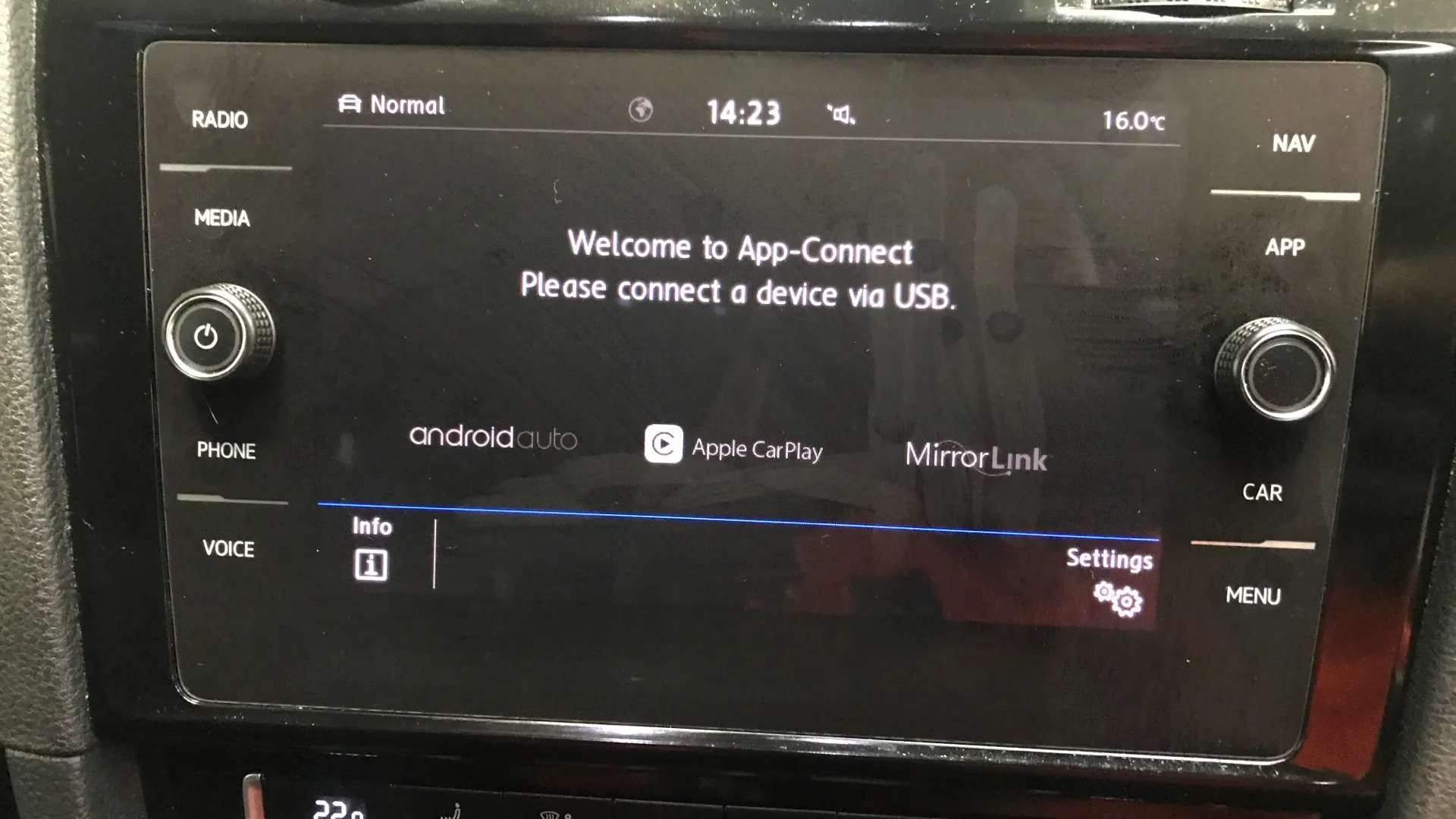 2020 VOLKSWAGEN GOLF 2020 VOLKSWAGEN GOLF