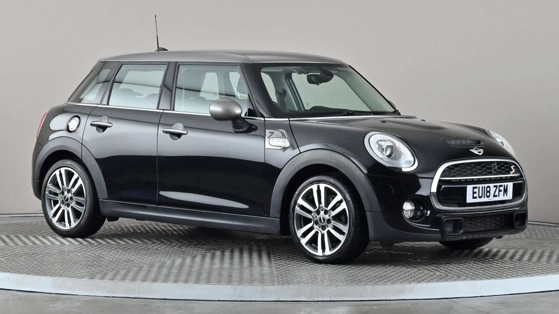 A 2018 MINI HATCH 2.0 Cooper S Seven Auto A 2018 MINI HATCH 2.0 Cooper S Seven Auto
