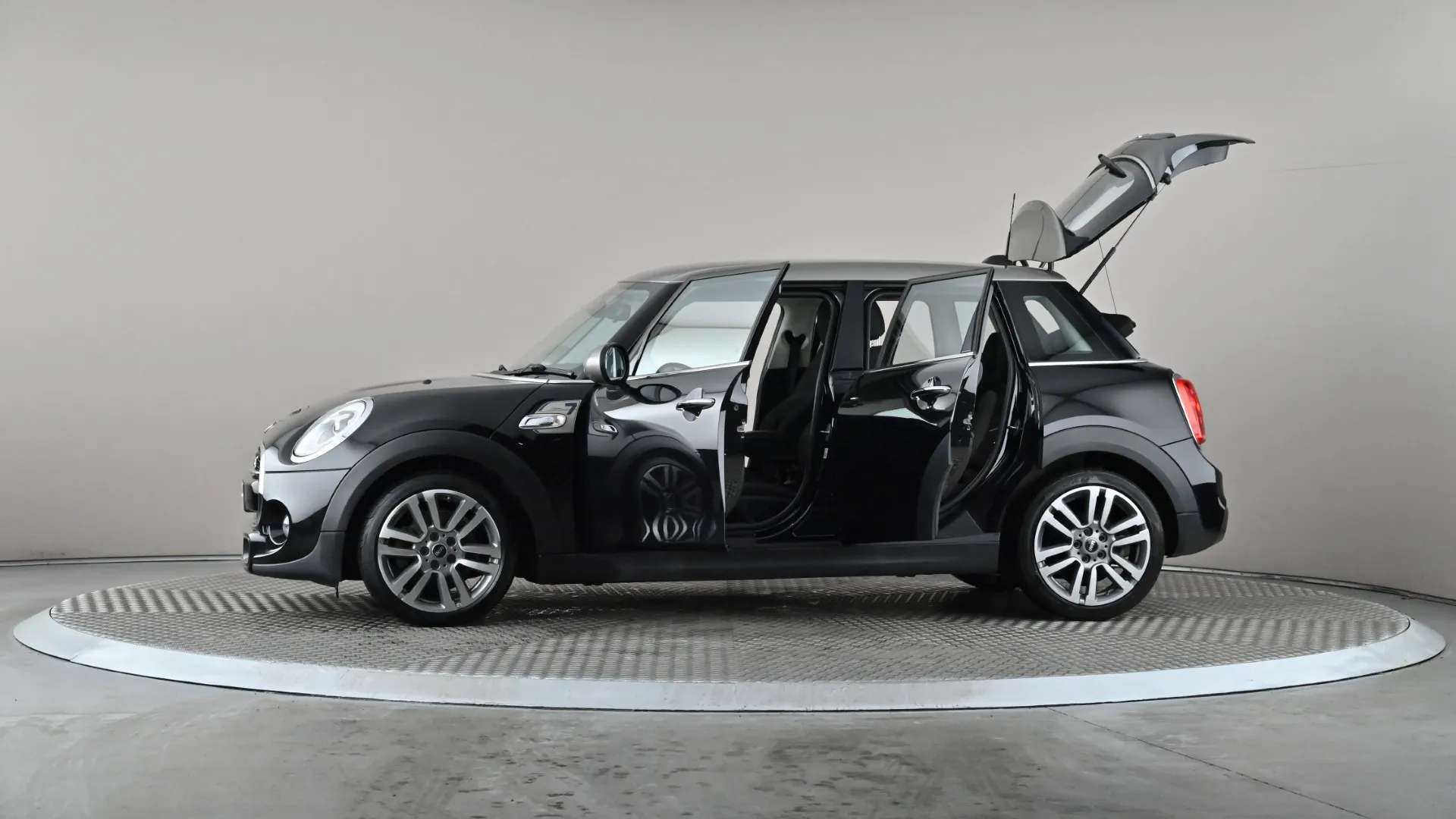 2018 MINI HATCH 2018 MINI HATCH