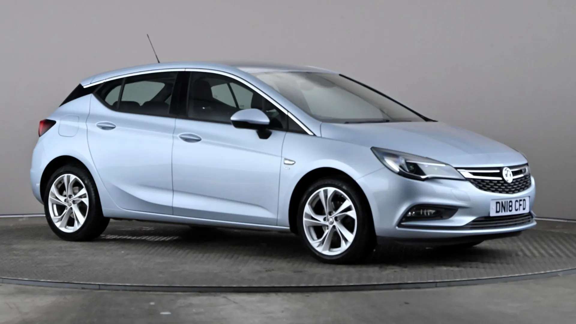 A 2018 VAUXHALL ASTRA 1.4i 16V SRi A 2018 VAUXHALL ASTRA 1.4i 16V SRi