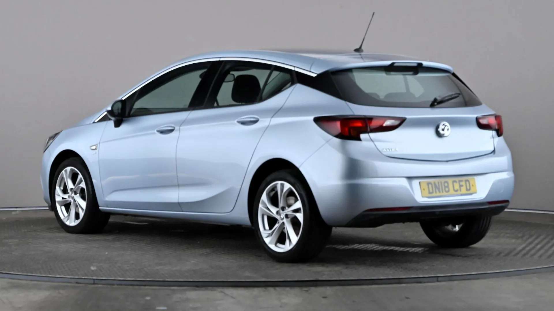A 2018 VAUXHALL ASTRA 1.4i 16V SRi A 2018 VAUXHALL ASTRA 1.4i 16V SRi