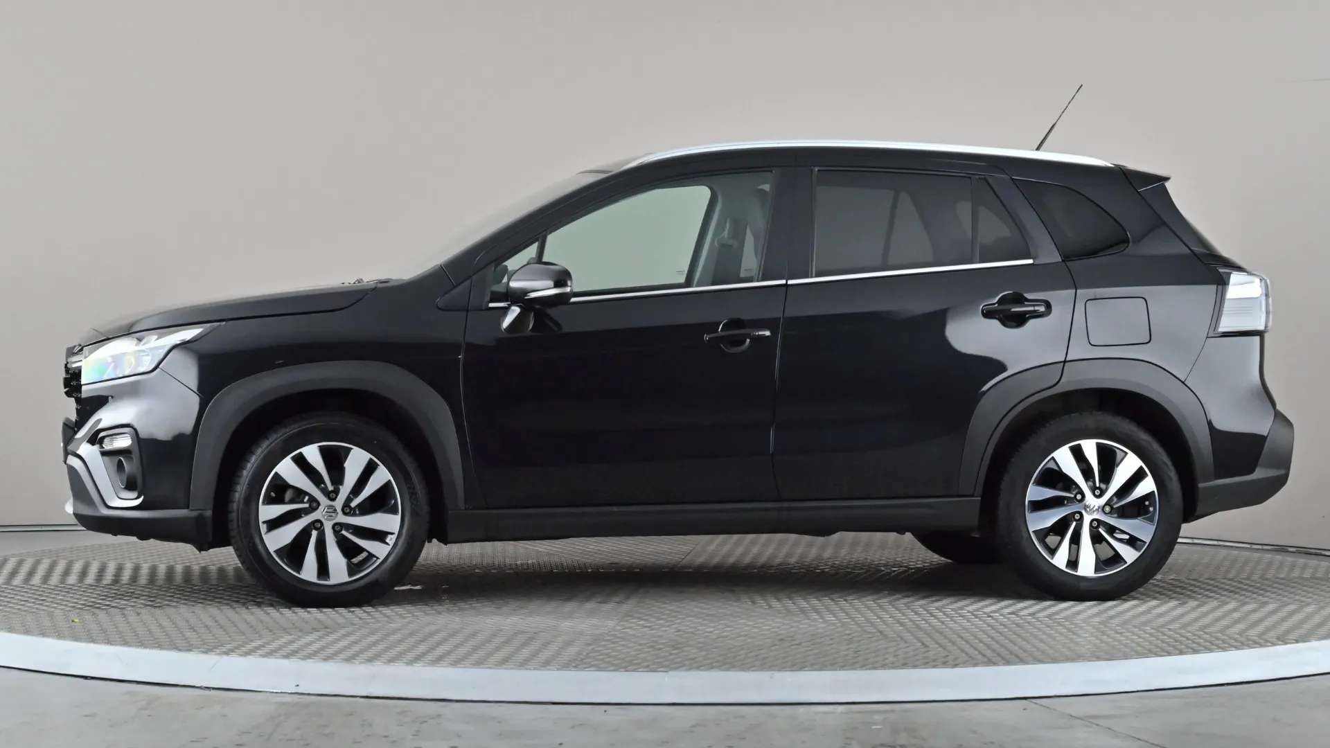A 2022 SUZUKI S-CROSS 1.5 Hybrid Ultra ALLGRIP AGS A 2022 SUZUKI S-CROSS 1.5 Hybrid Ultra ALLGRIP AGS