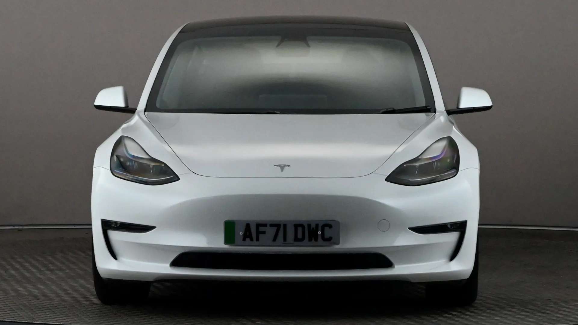 A 2021 TESLA MODEL 3 Long Range AWD Auto A 2021 TESLA MODEL 3 Long Range AWD Auto