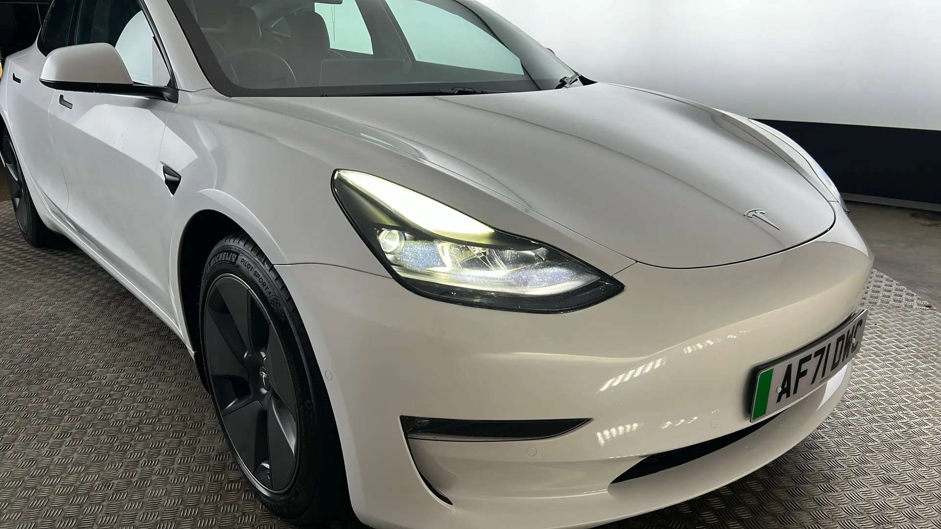 2021 TESLA MODEL 3 2021 TESLA MODEL 3