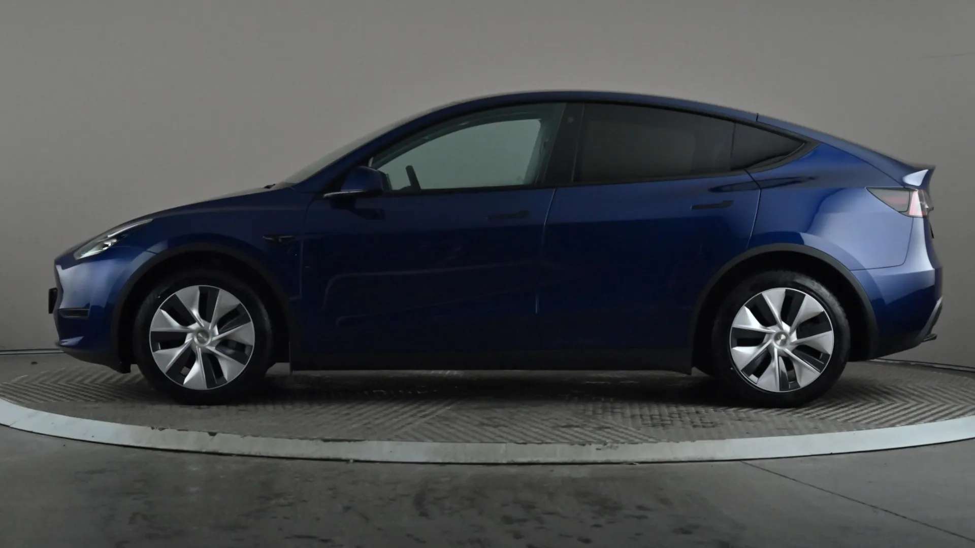 A 2022 TESLA MODEL Y Long Range AWD Auto A 2022 TESLA MODEL Y Long Range AWD Auto