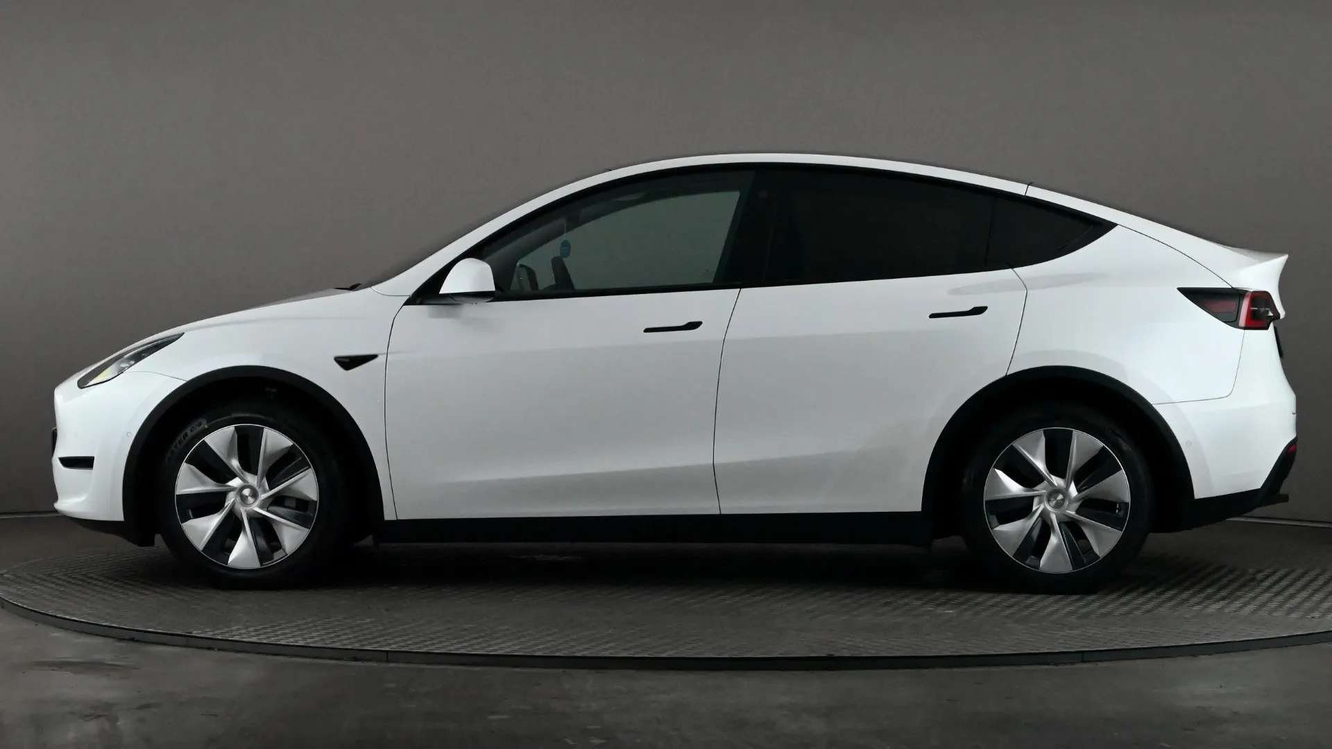A 2022 TESLA MODEL Y Long Range AWD Auto A 2022 TESLA MODEL Y Long Range AWD Auto
