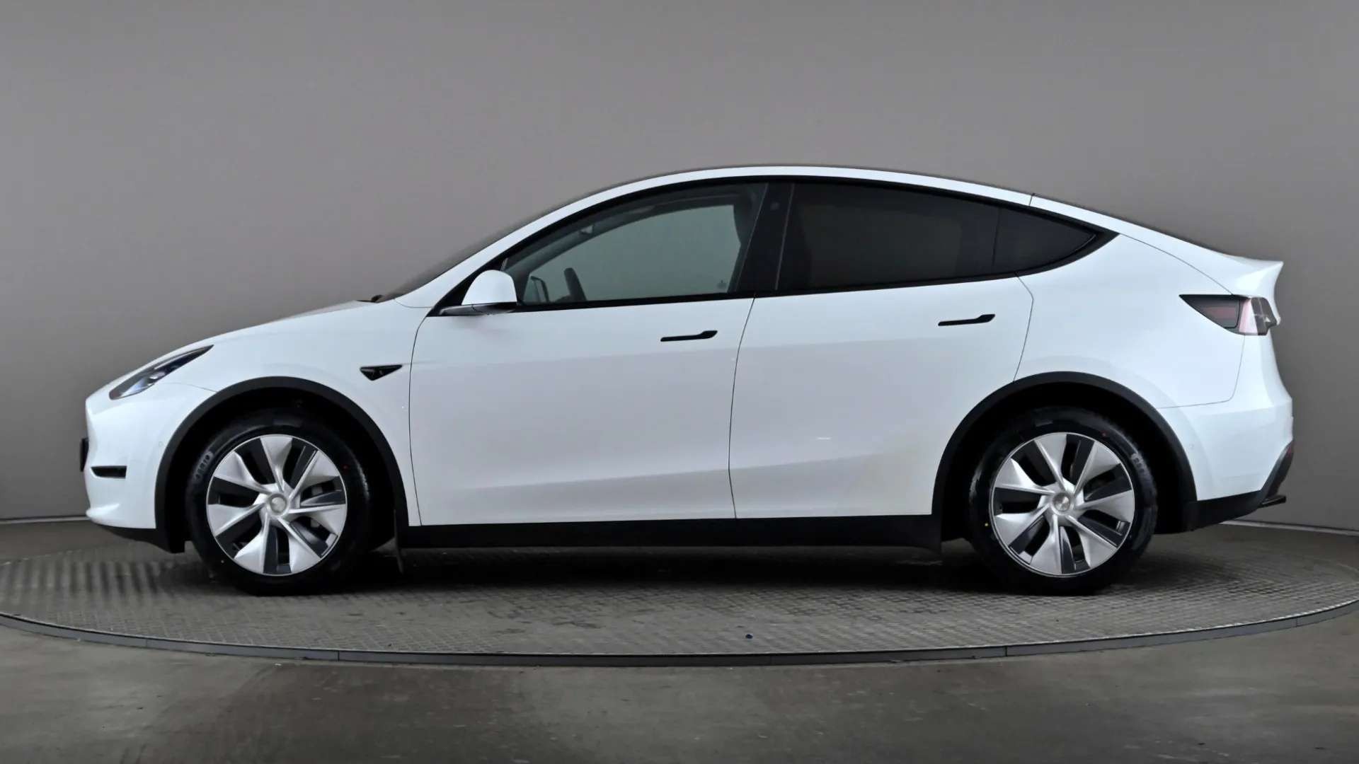 A 2022 TESLA MODEL Y Long Range AWD Auto A 2022 TESLA MODEL Y Long Range AWD Auto