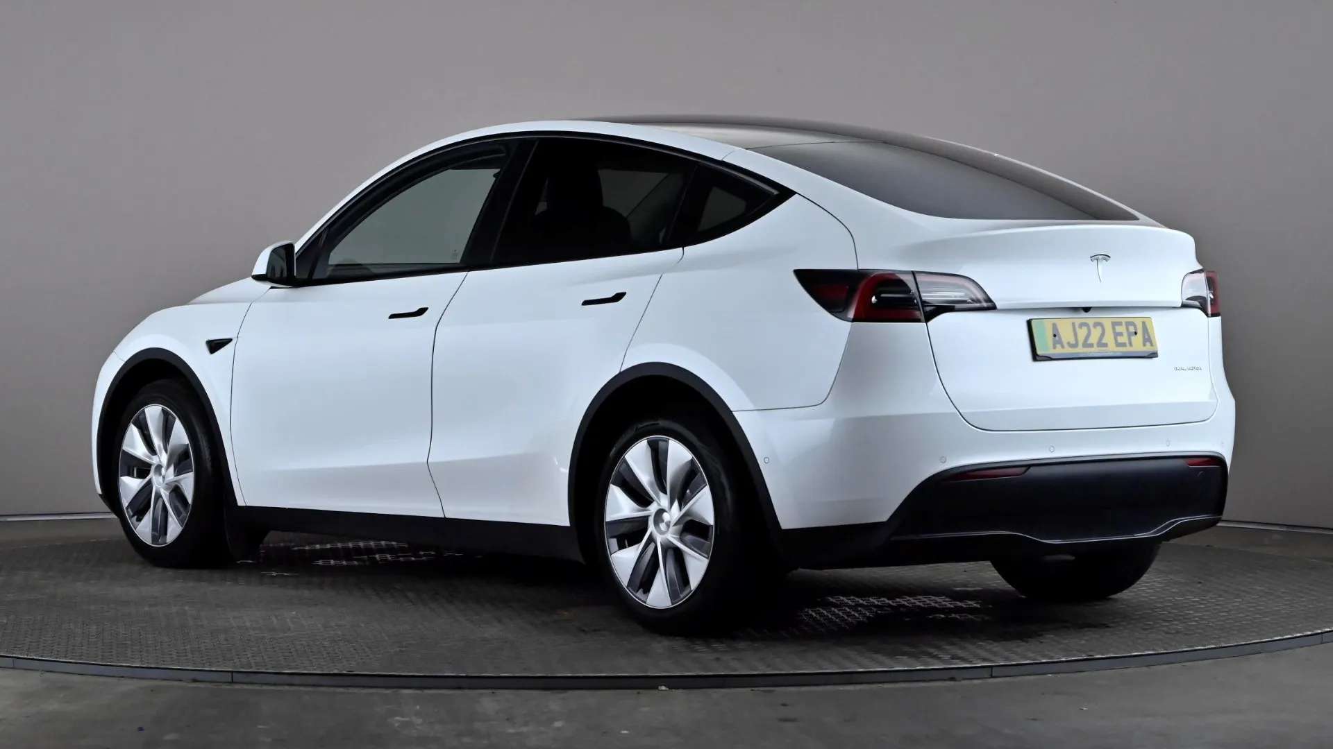 A 2022 TESLA MODEL Y Long Range AWD Auto A 2022 TESLA MODEL Y Long Range AWD Auto