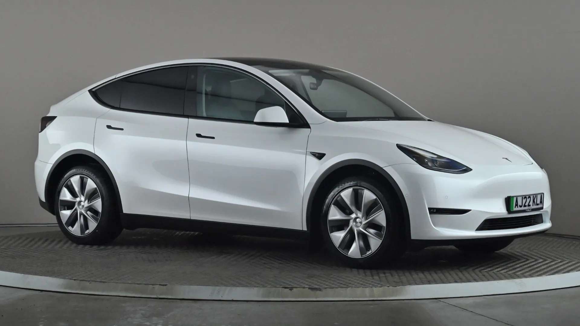 A 2022 TESLA MODEL Y Long Range AWD Auto A 2022 TESLA MODEL Y Long Range AWD Auto