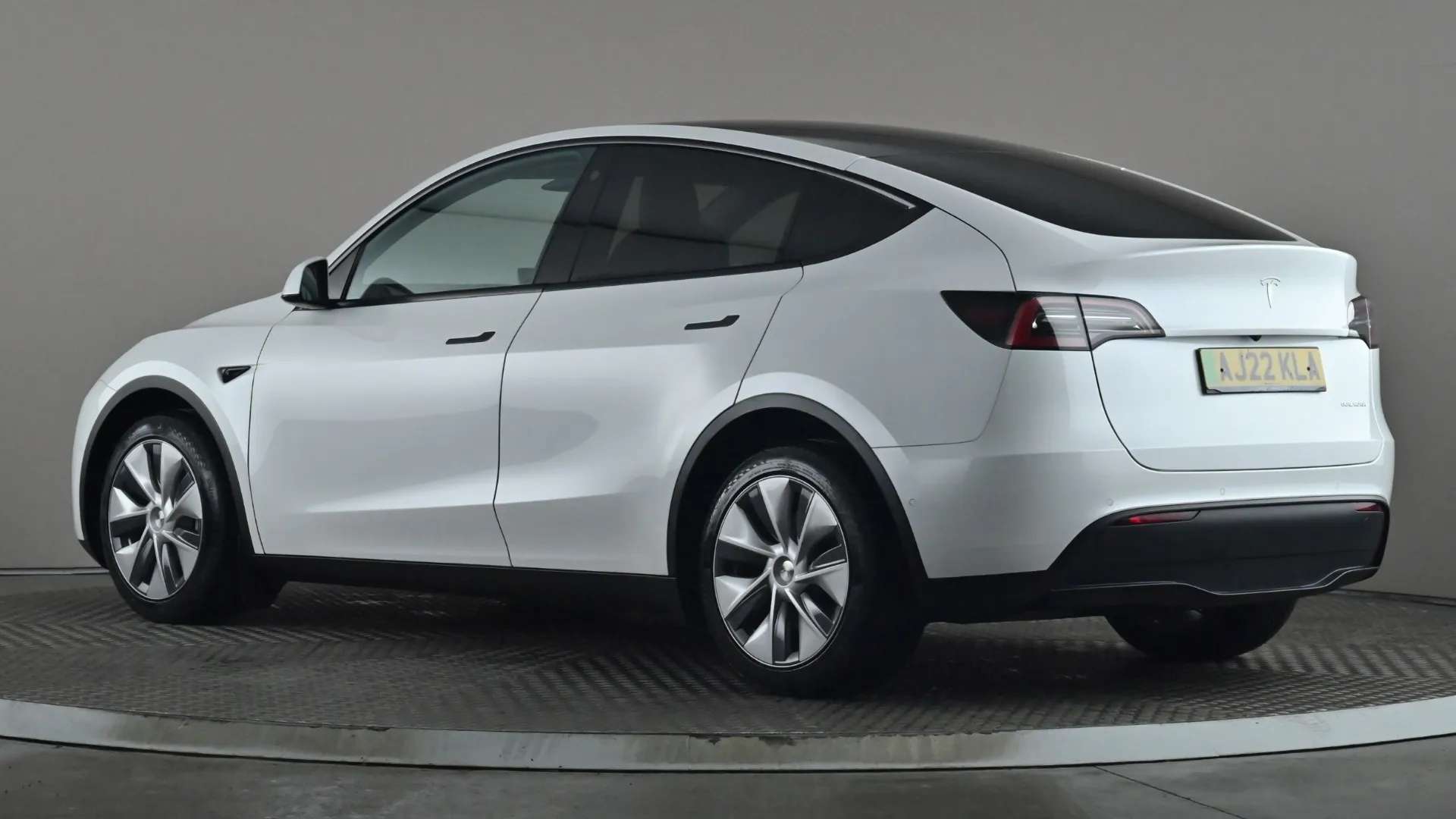 A 2022 TESLA MODEL Y Long Range AWD Auto A 2022 TESLA MODEL Y Long Range AWD Auto