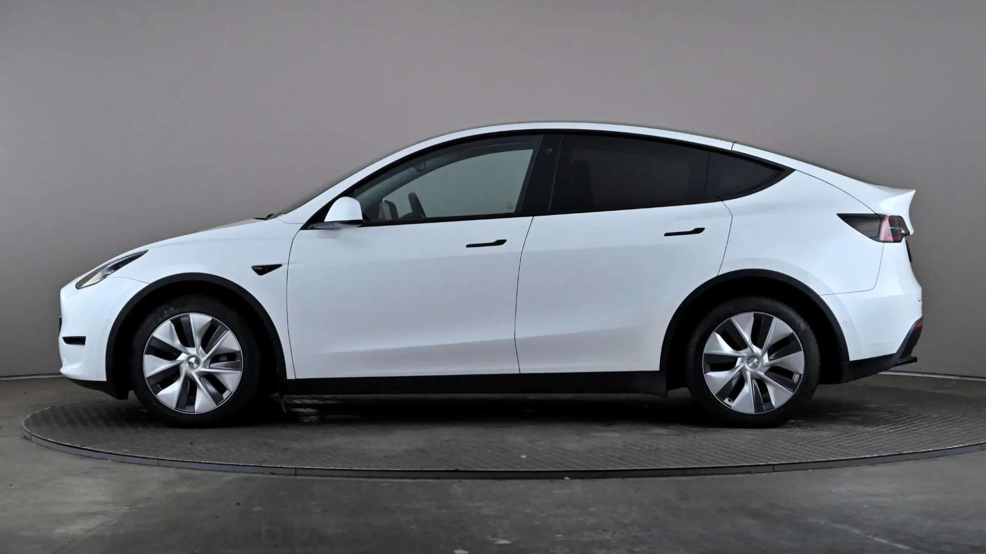 A 2022 TESLA MODEL Y Long Range AWD Auto A 2022 TESLA MODEL Y Long Range AWD Auto