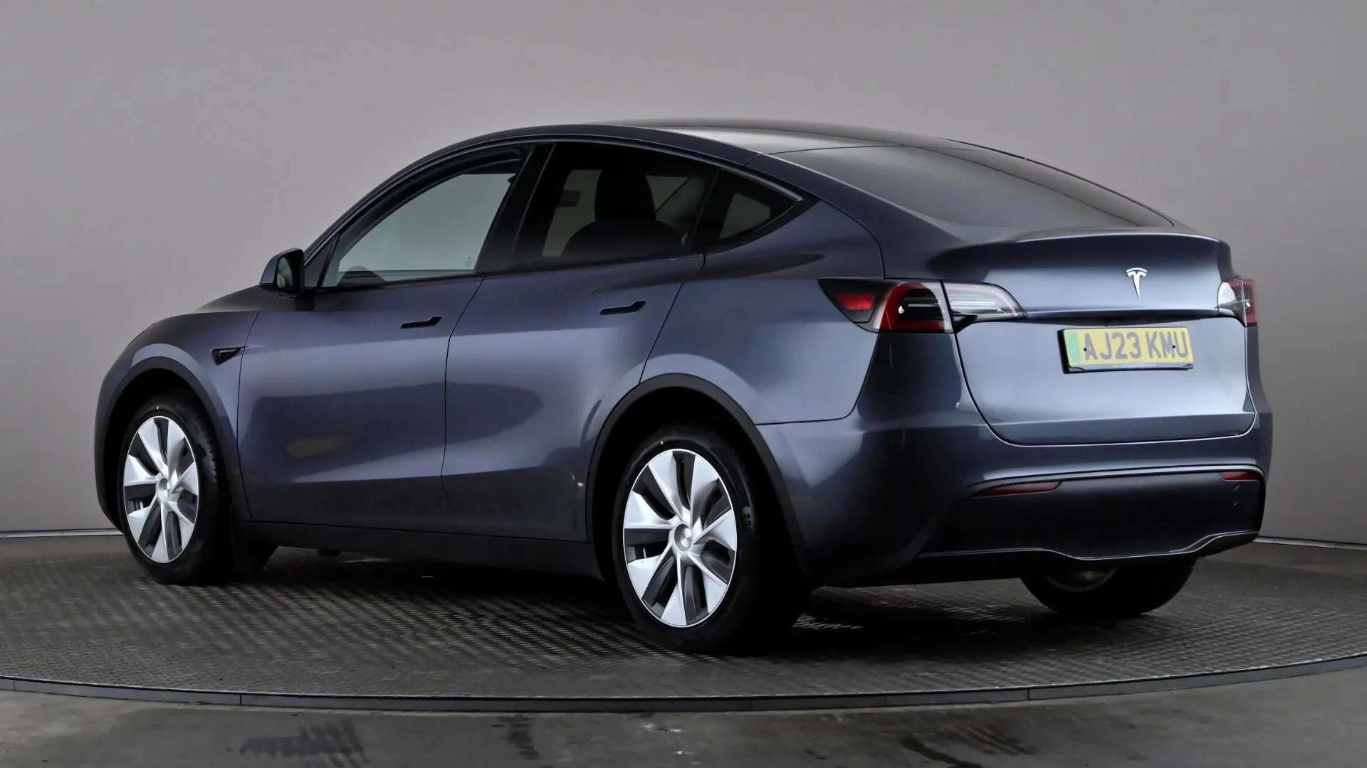 A 2023 TESLA MODEL Y Long Range AWD Auto A 2023 TESLA MODEL Y Long Range AWD Auto