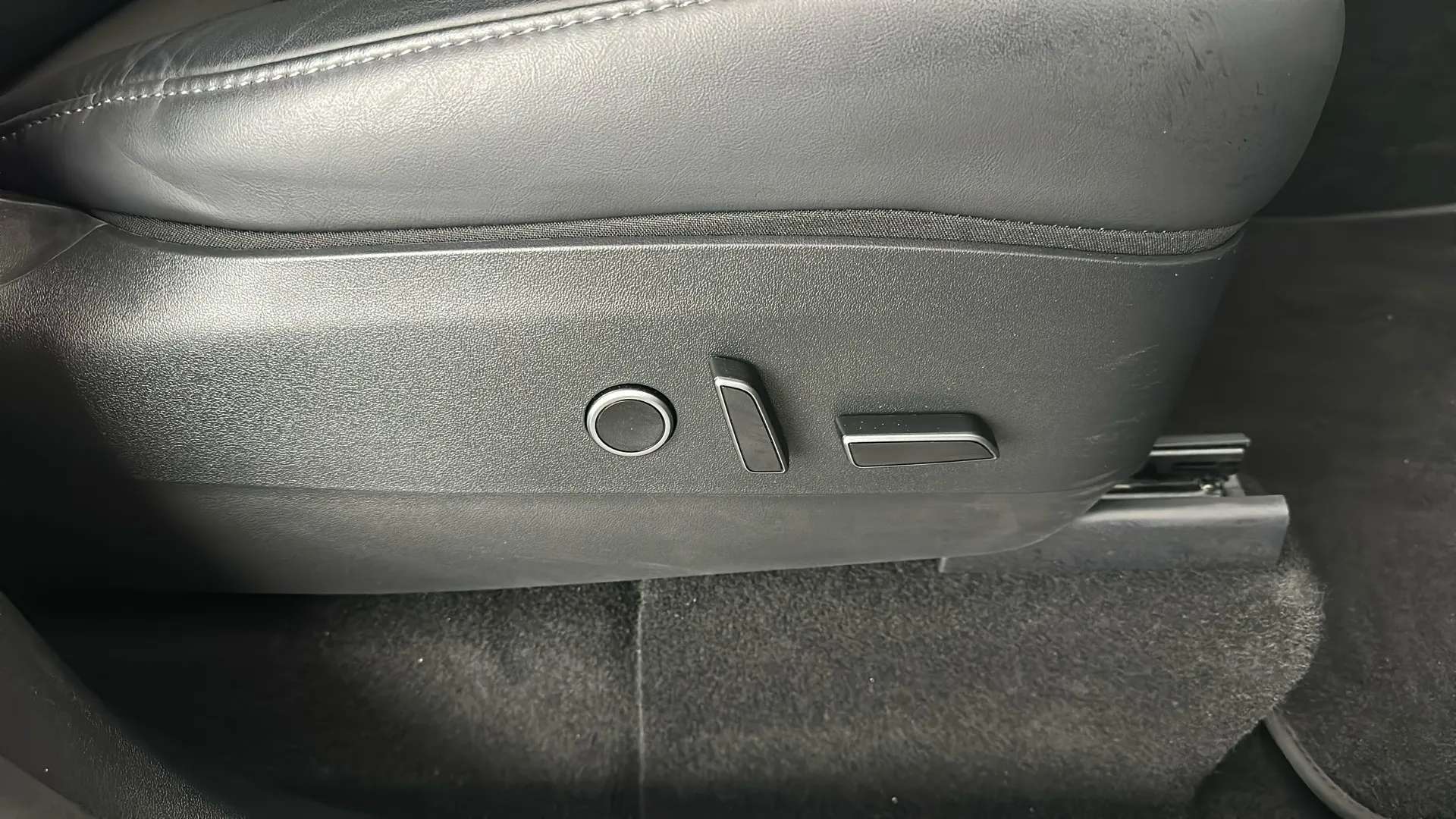 2022 TESLA MODEL Y 2022 TESLA MODEL Y