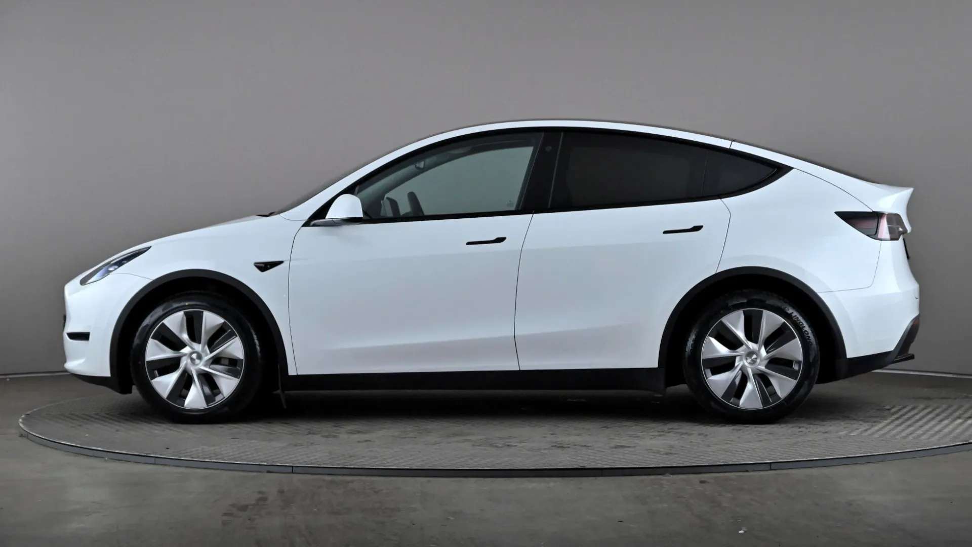 A 2022 TESLA MODEL Y Long Range AWD Auto A 2022 TESLA MODEL Y Long Range AWD Auto