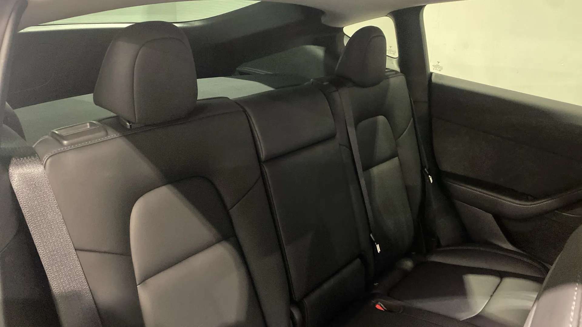 A 2022 TESLA MODEL Y Long Range AWD Auto A 2022 TESLA MODEL Y Long Range AWD Auto