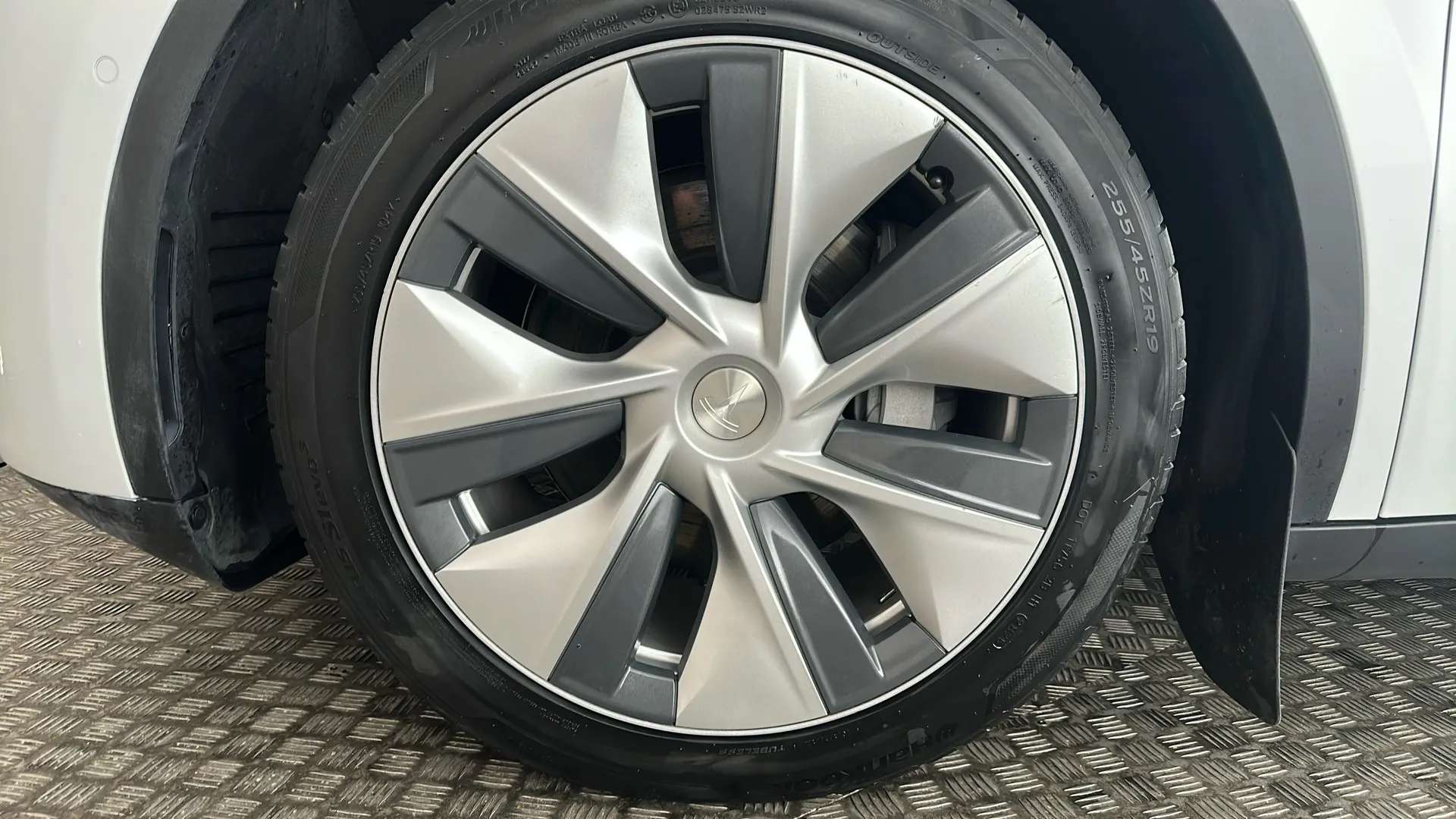 2022 TESLA MODEL Y 2022 TESLA MODEL Y