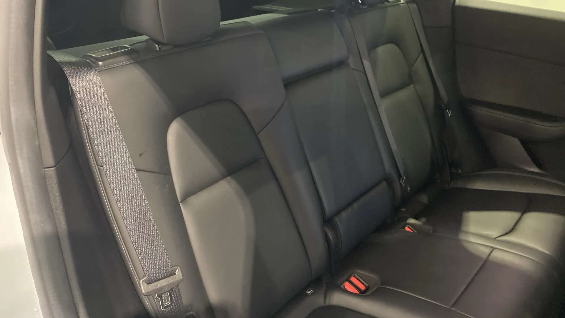 A 2022 TESLA MODEL Y Long Range AWD Auto A 2022 TESLA MODEL Y Long Range AWD Auto