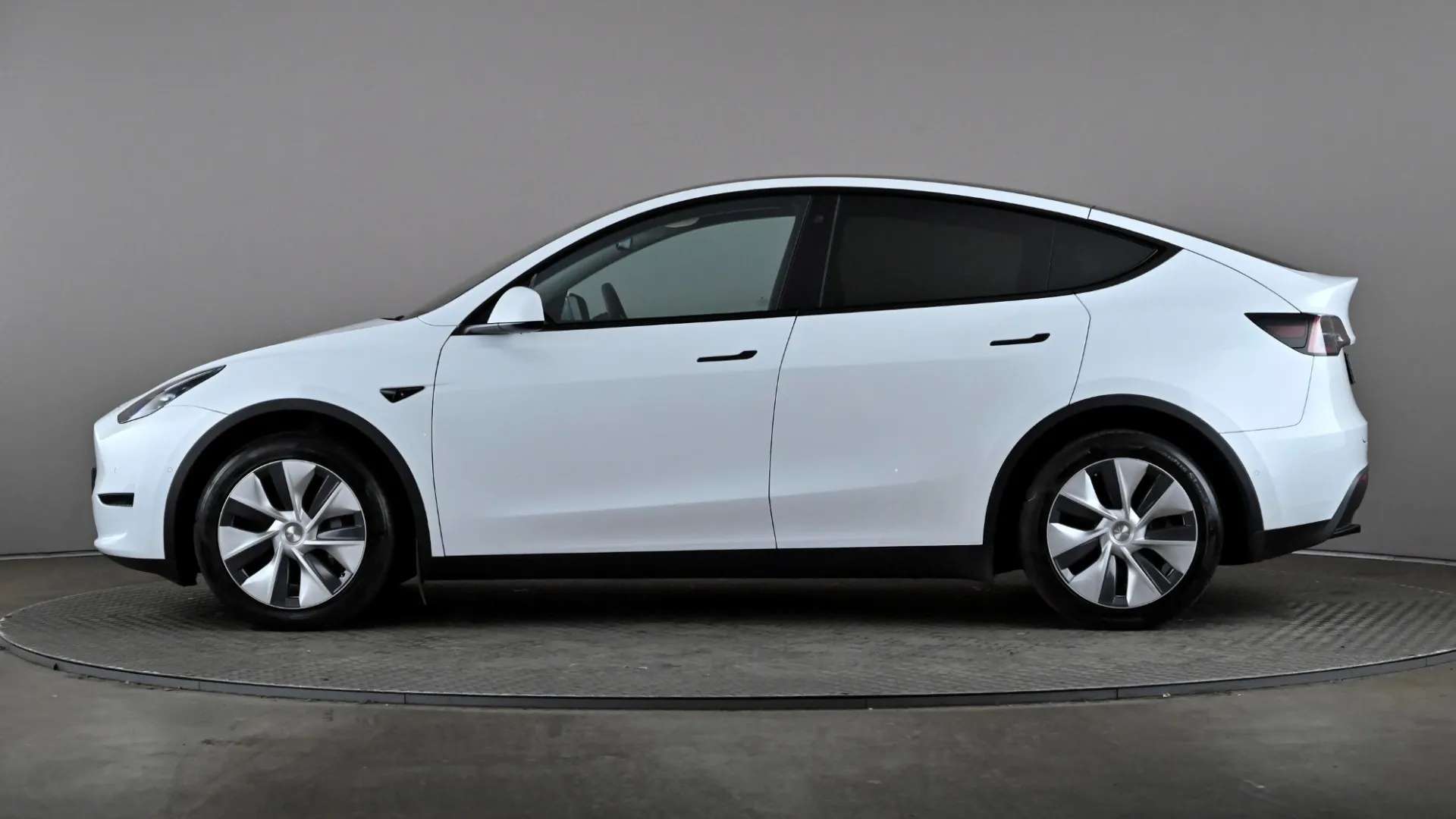 A 2022 TESLA MODEL Y Long Range AWD Auto A 2022 TESLA MODEL Y Long Range AWD Auto