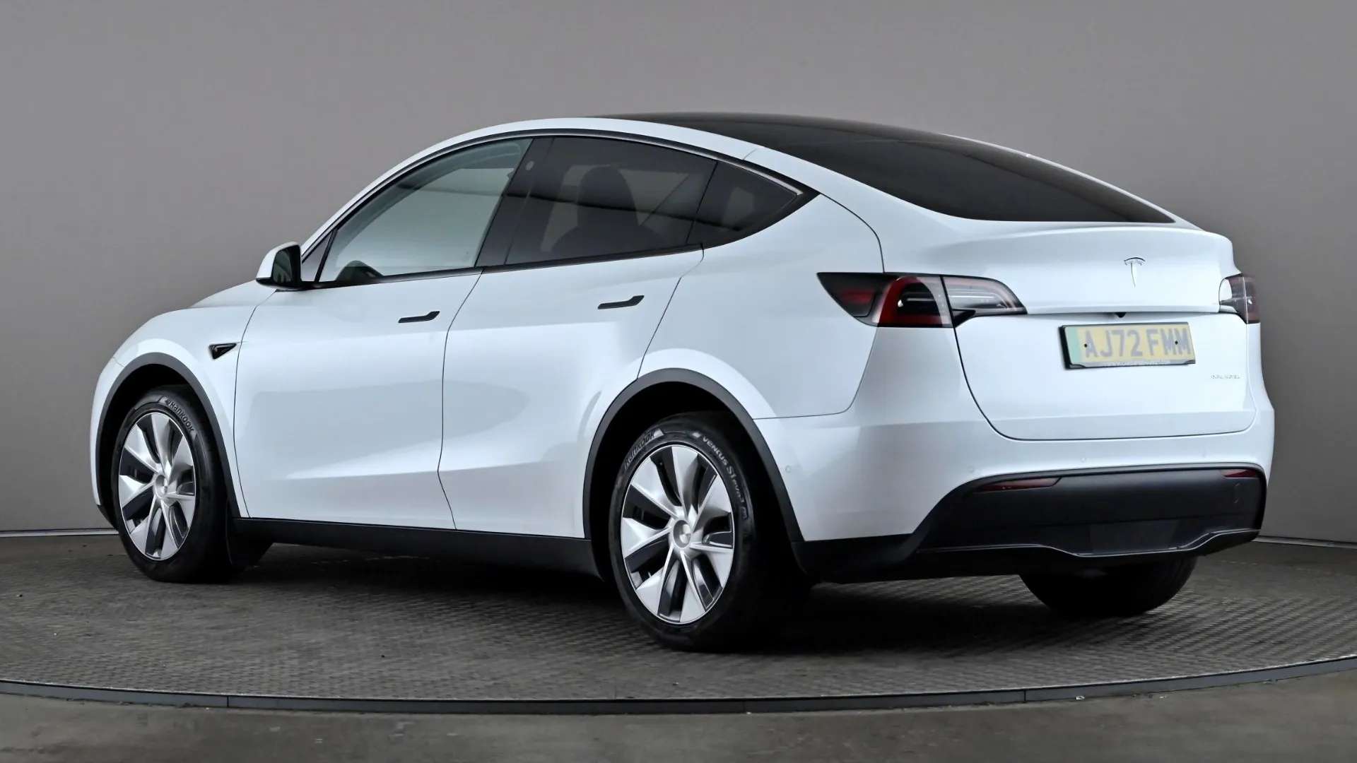 A 2022 TESLA MODEL Y Long Range AWD Auto A 2022 TESLA MODEL Y Long Range AWD Auto