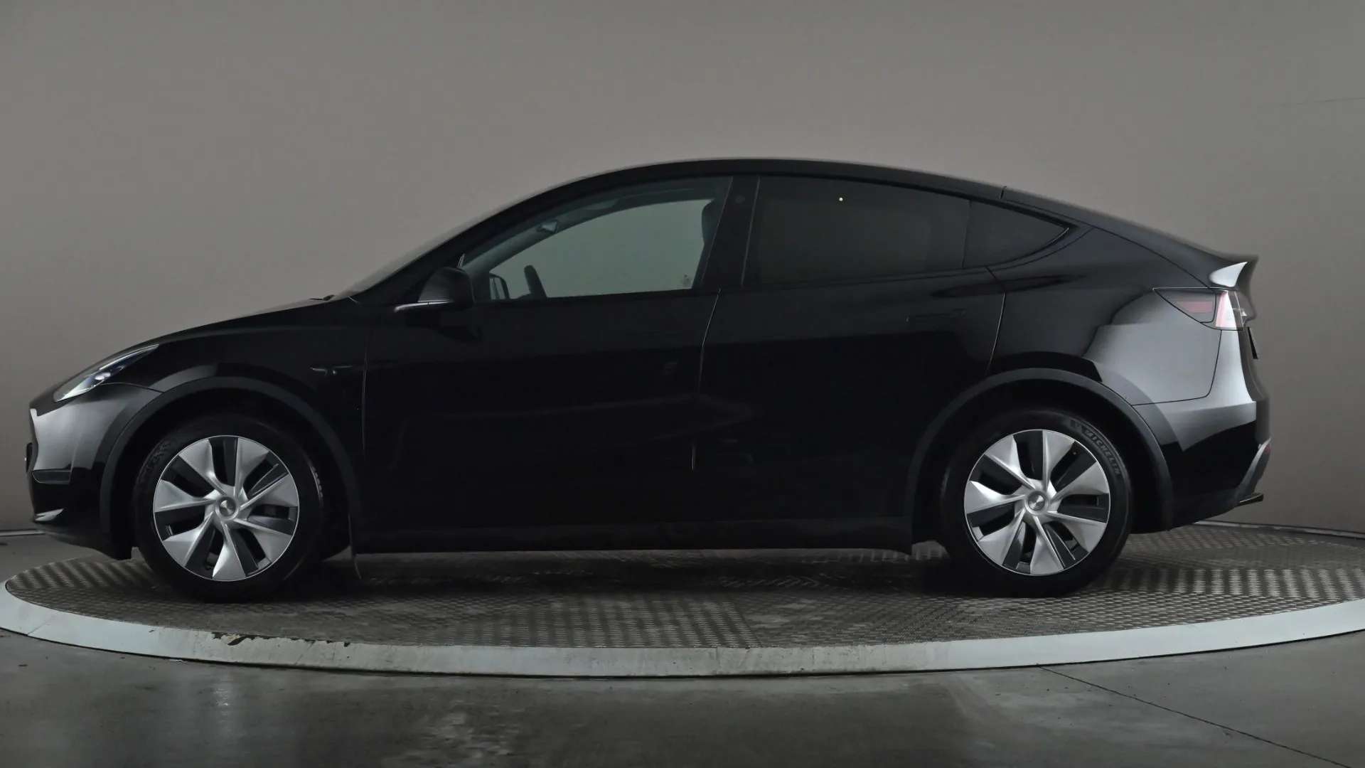 A 2022 TESLA MODEL Y Long Range AWD Auto A 2022 TESLA MODEL Y Long Range AWD Auto