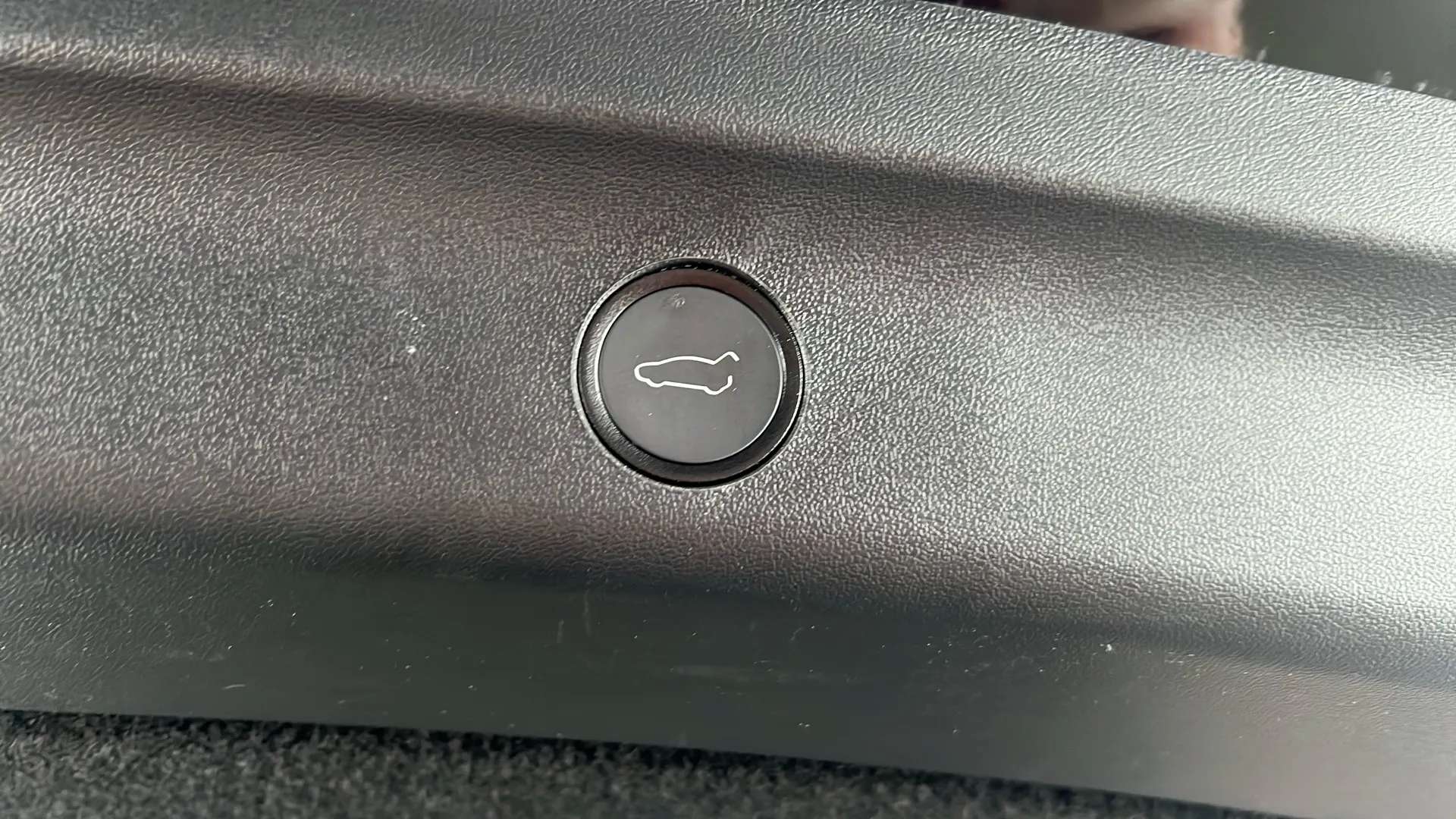 2024 TESLA MODEL Y 2024 TESLA MODEL Y
