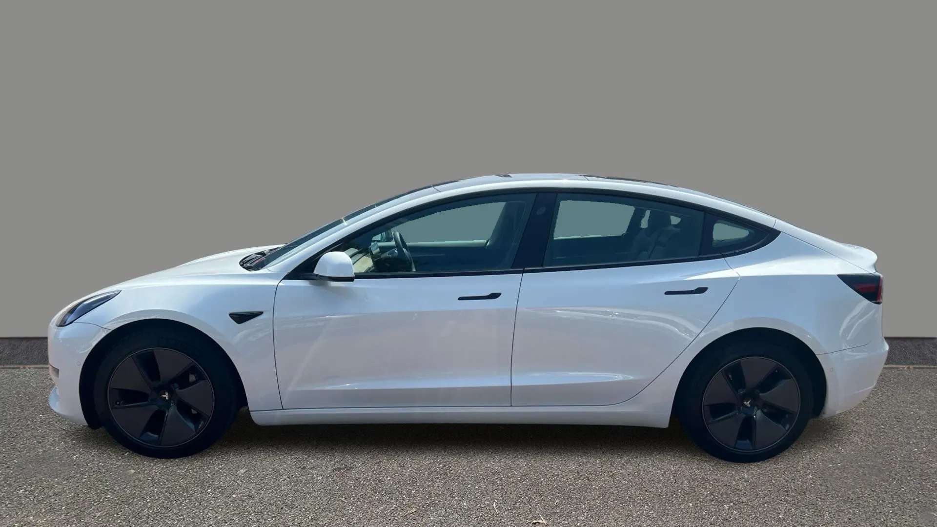 A 2021 TESLA MODEL 3 Long Range AWD Auto A 2021 TESLA MODEL 3 Long Range AWD Auto