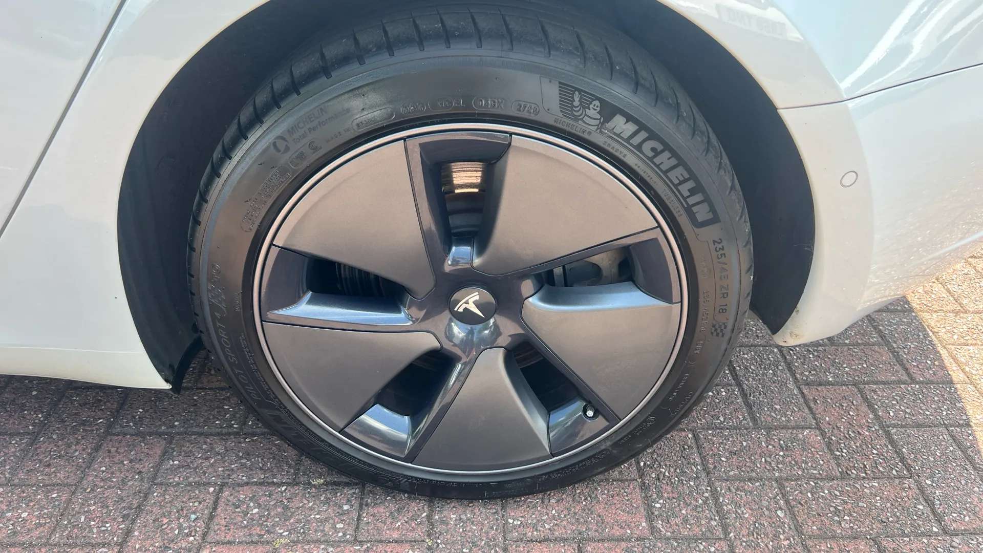 2021 TESLA MODEL 3 2021 TESLA MODEL 3