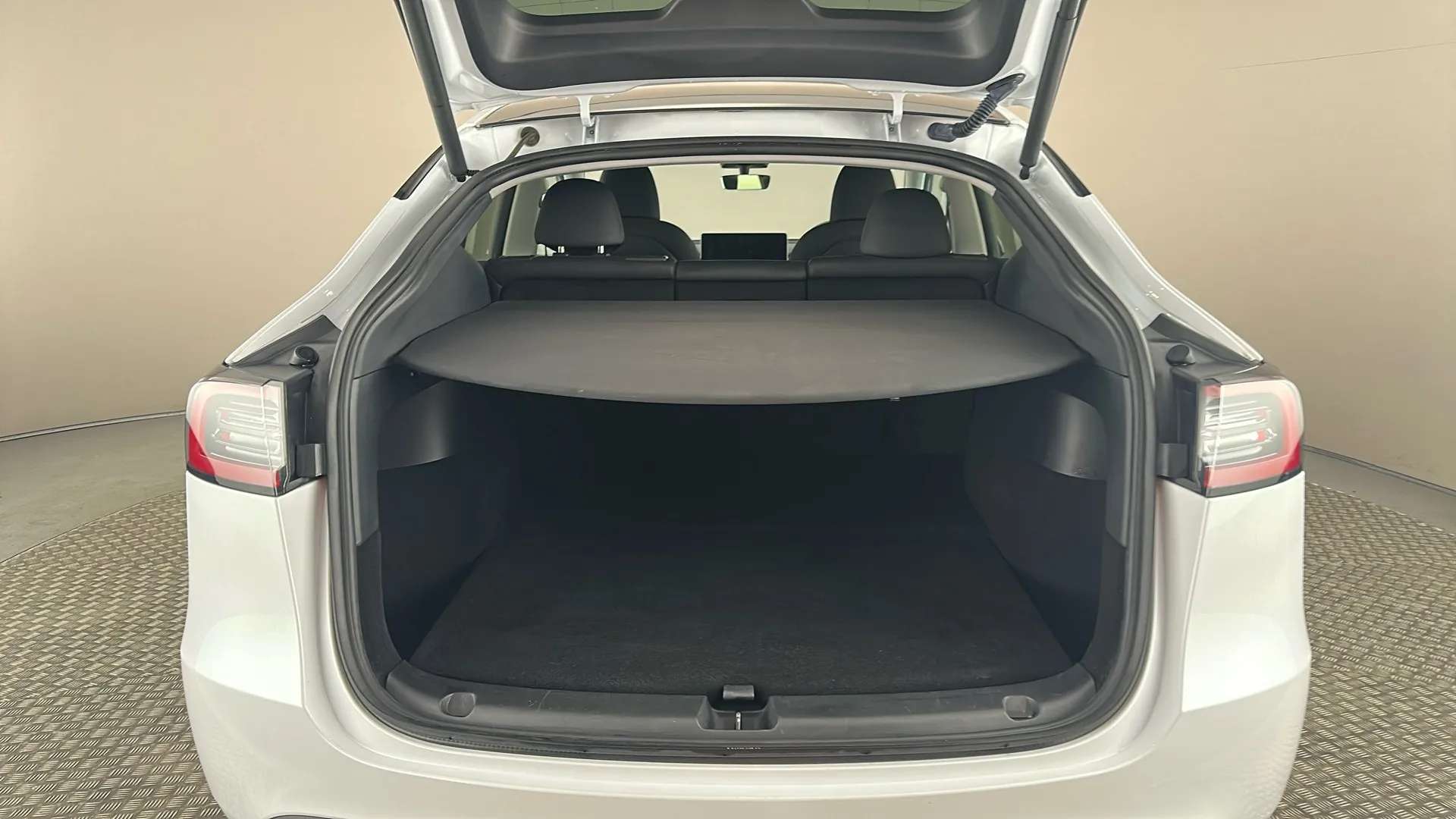 2023 TESLA MODEL Y 2023 TESLA MODEL Y