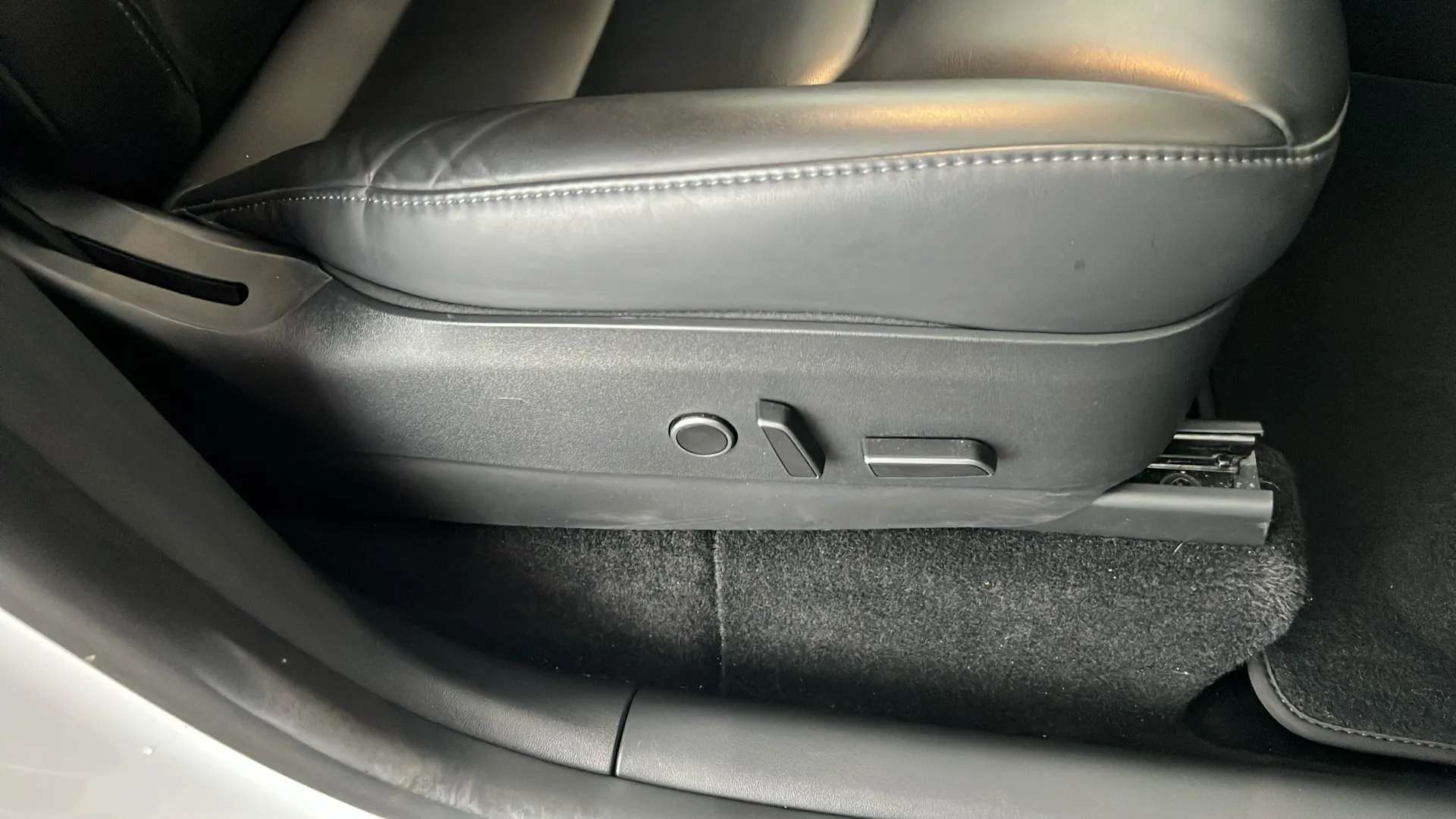 2022 TESLA MODEL Y 2022 TESLA MODEL Y
