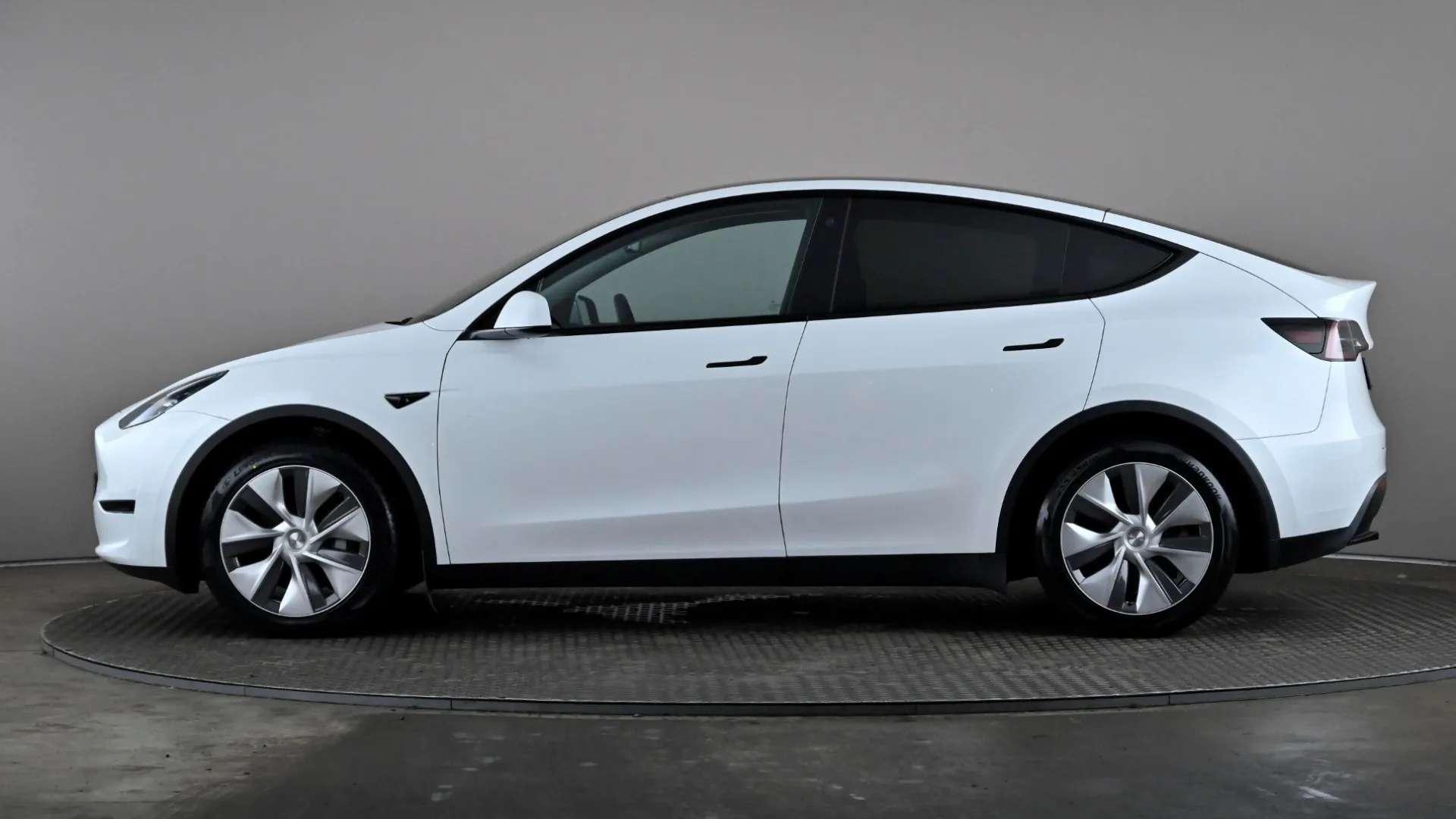 A 2023 TESLA MODEL Y Long Range AWD Auto A 2023 TESLA MODEL Y Long Range AWD Auto