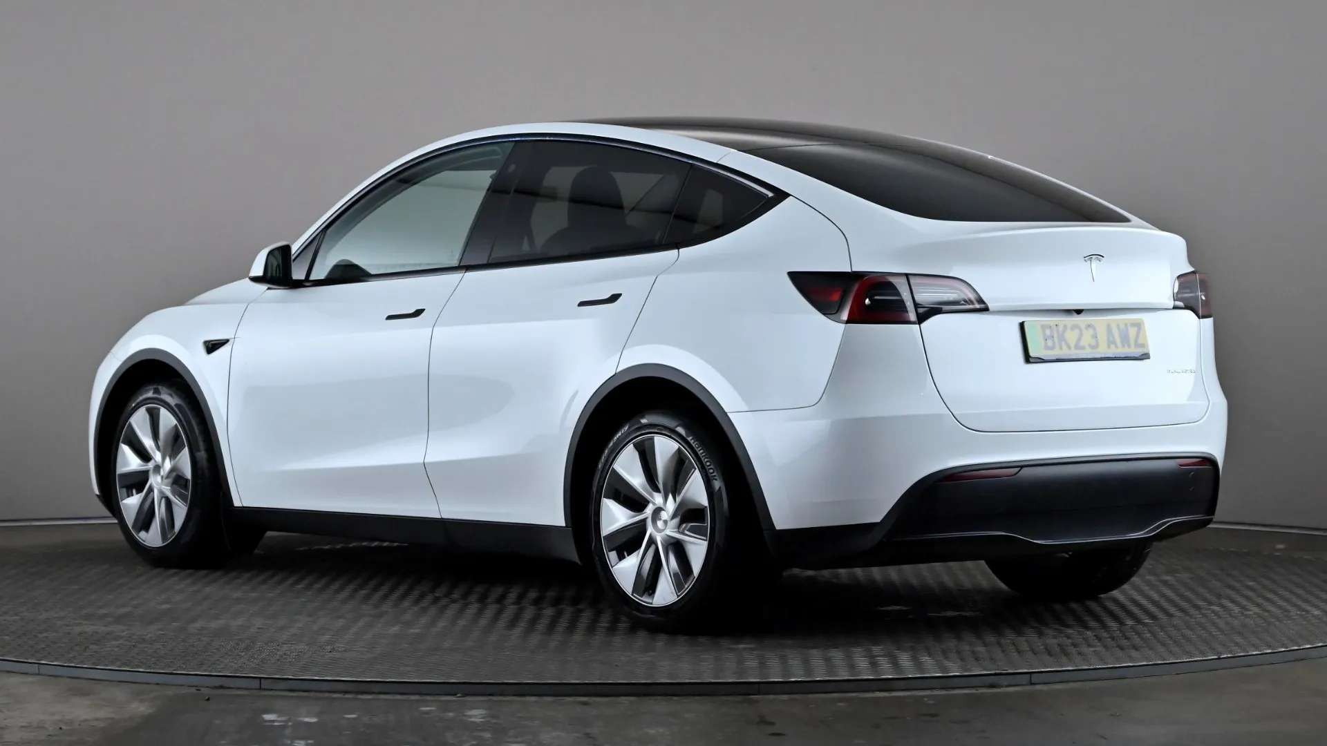 A 2023 TESLA MODEL Y Long Range AWD Auto A 2023 TESLA MODEL Y Long Range AWD Auto