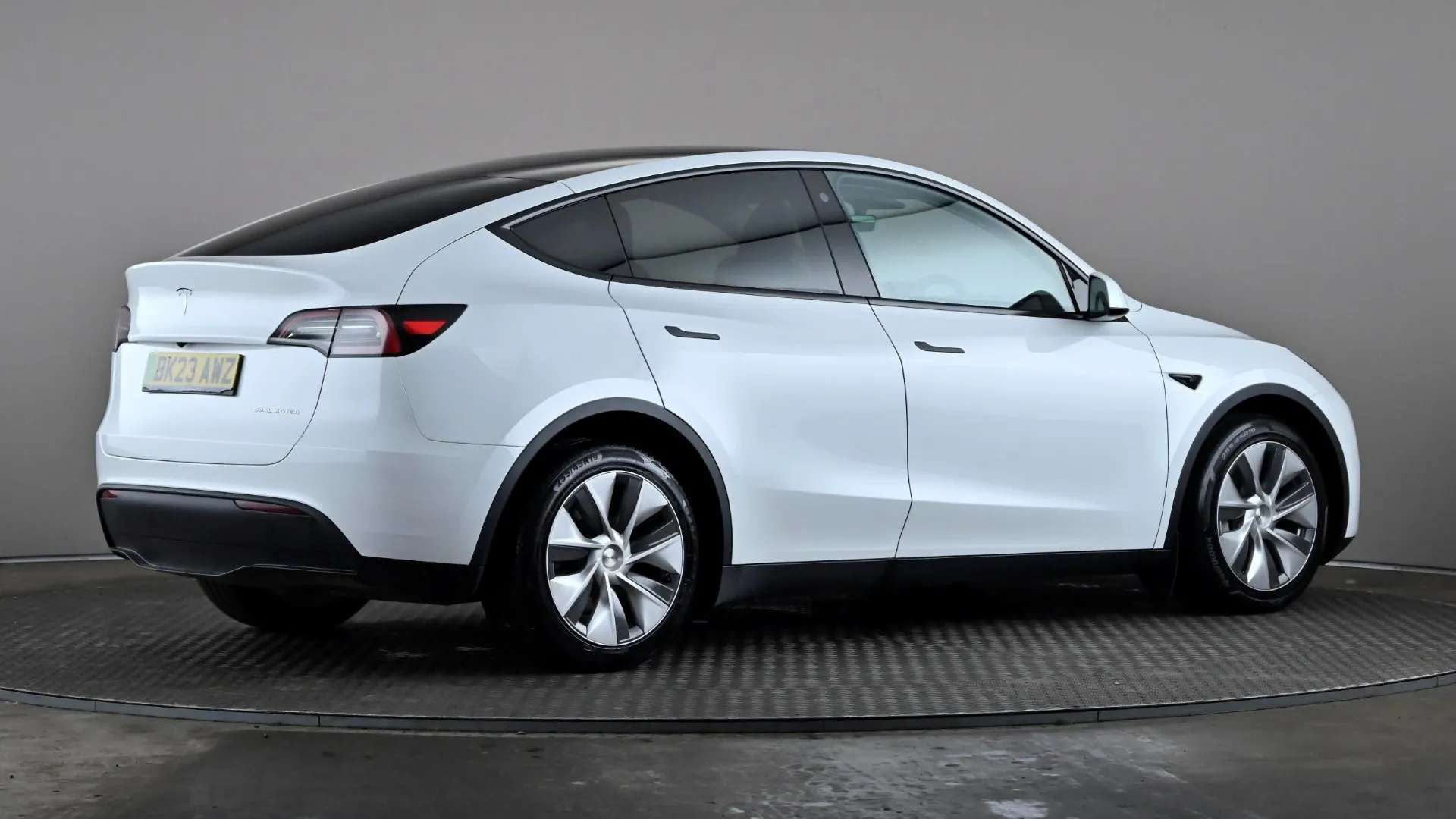 2023 TESLA MODEL Y 2023 TESLA MODEL Y