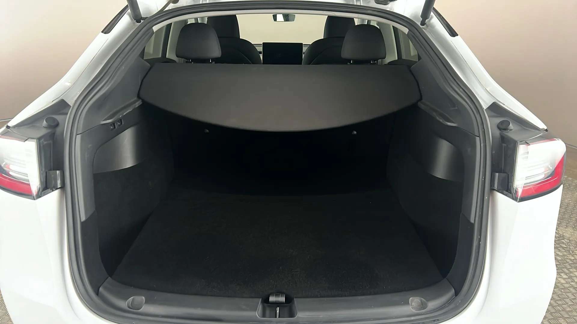 2023 TESLA MODEL Y 2023 TESLA MODEL Y