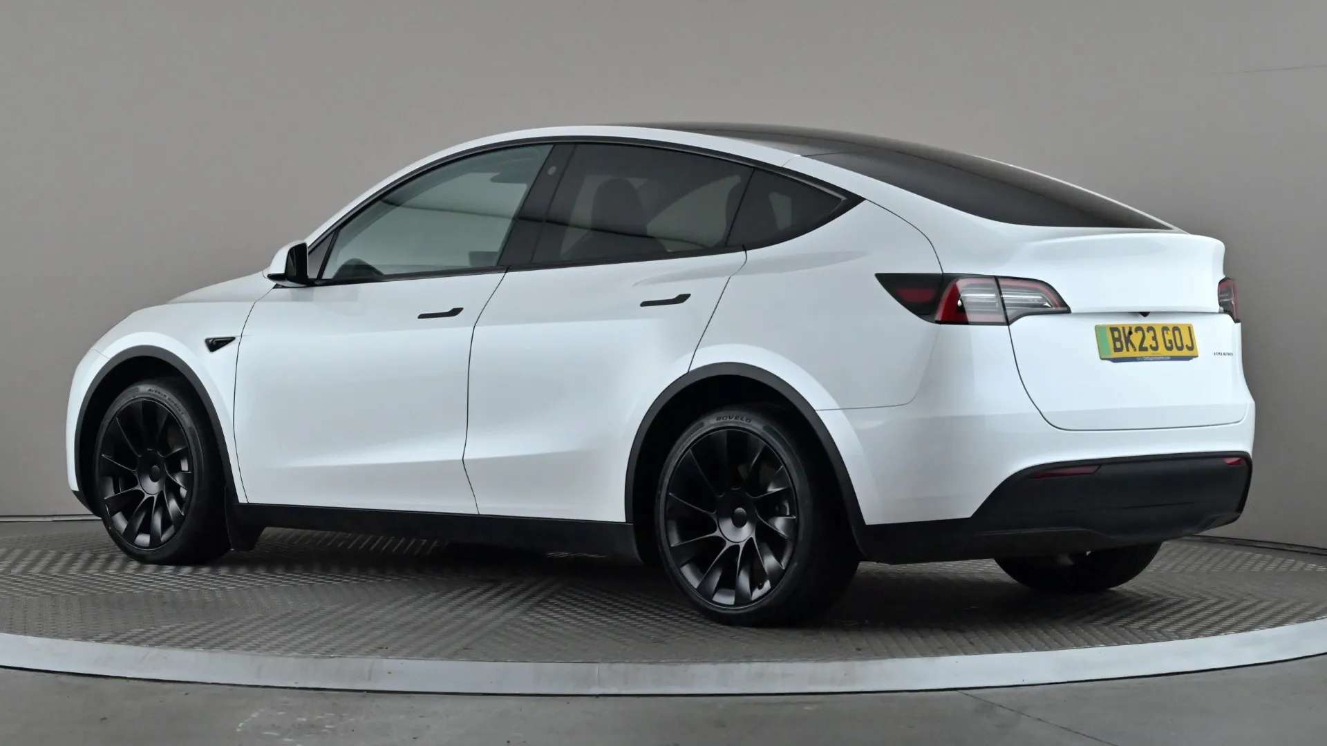 A 2023 TESLA MODEL Y Long Range AWD Auto A 2023 TESLA MODEL Y Long Range AWD Auto