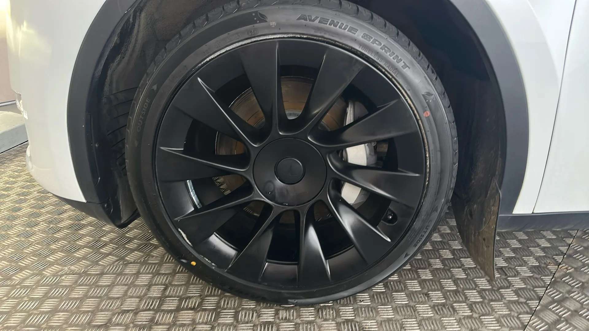 2023 TESLA MODEL Y 2023 TESLA MODEL Y