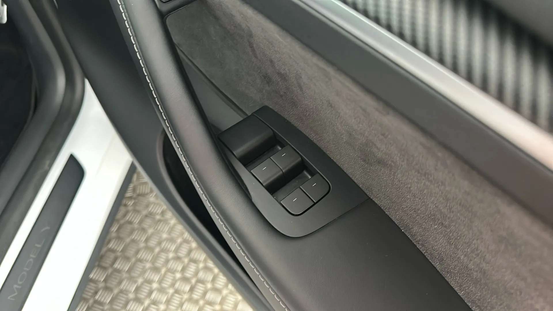2023 TESLA MODEL Y 2023 TESLA MODEL Y