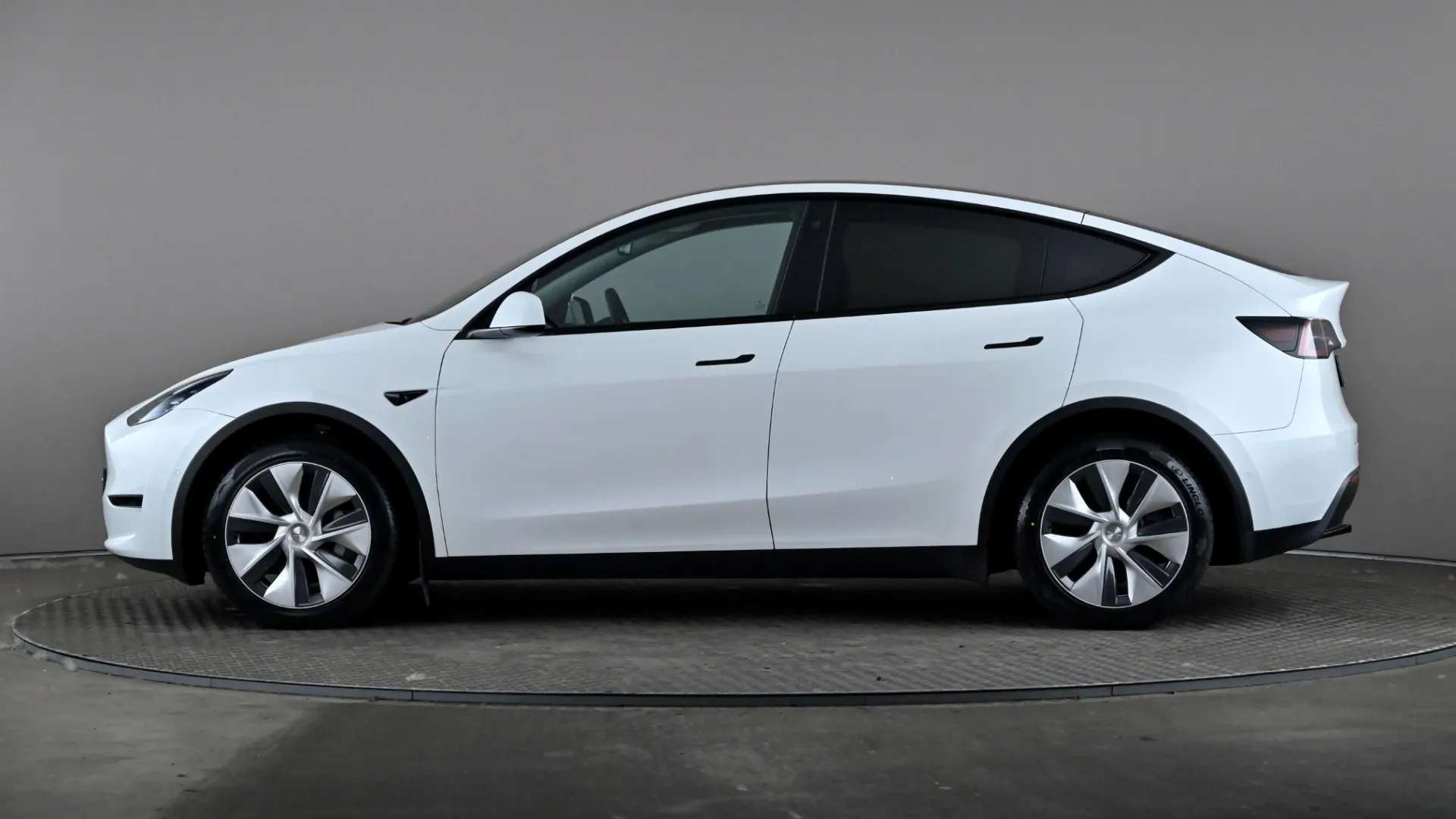 A 2022 TESLA MODEL Y Long Range AWD Auto A 2022 TESLA MODEL Y Long Range AWD Auto