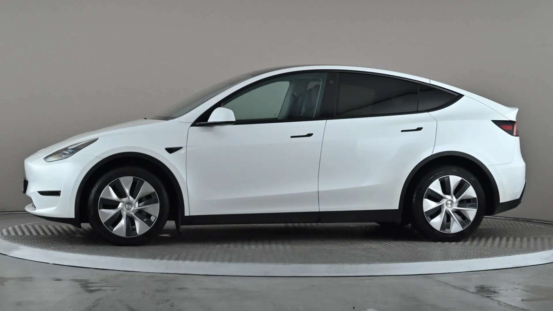 A 2022 TESLA MODEL Y Long Range AWD Auto A 2022 TESLA MODEL Y Long Range AWD Auto