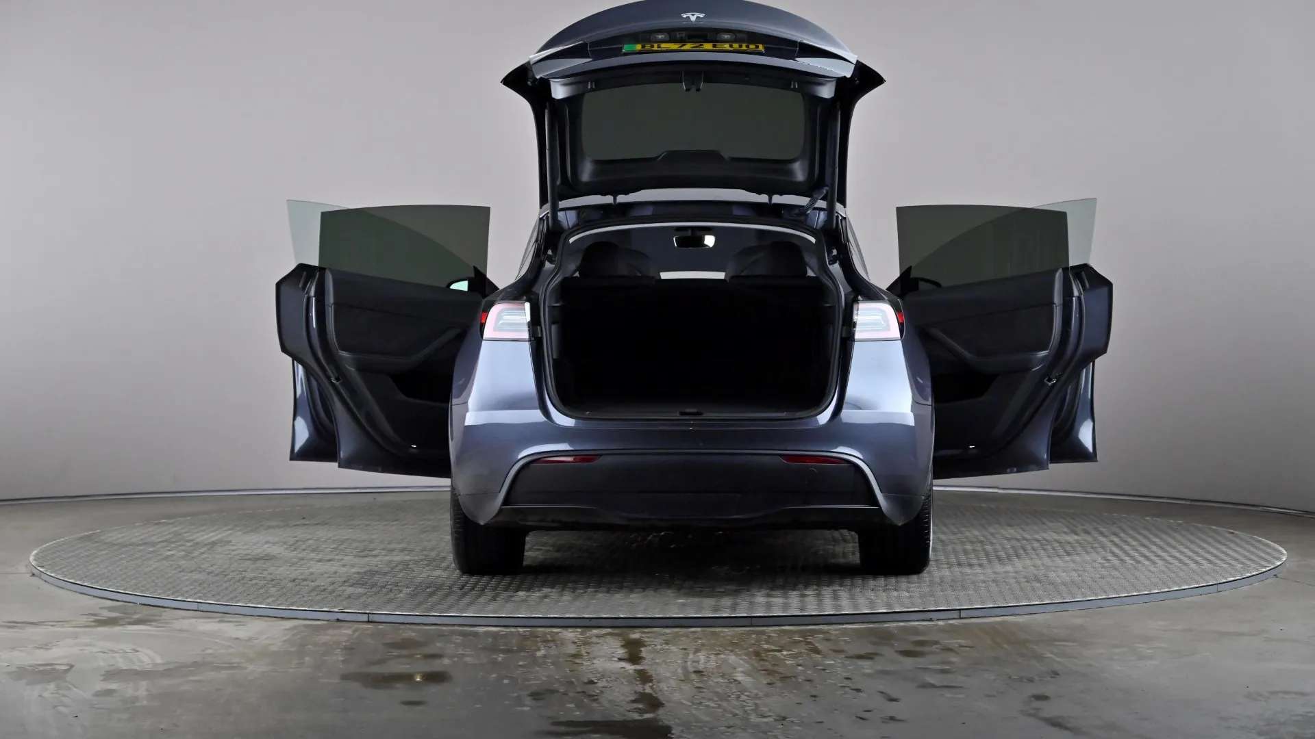 2022 TESLA MODEL Y 2022 TESLA MODEL Y
