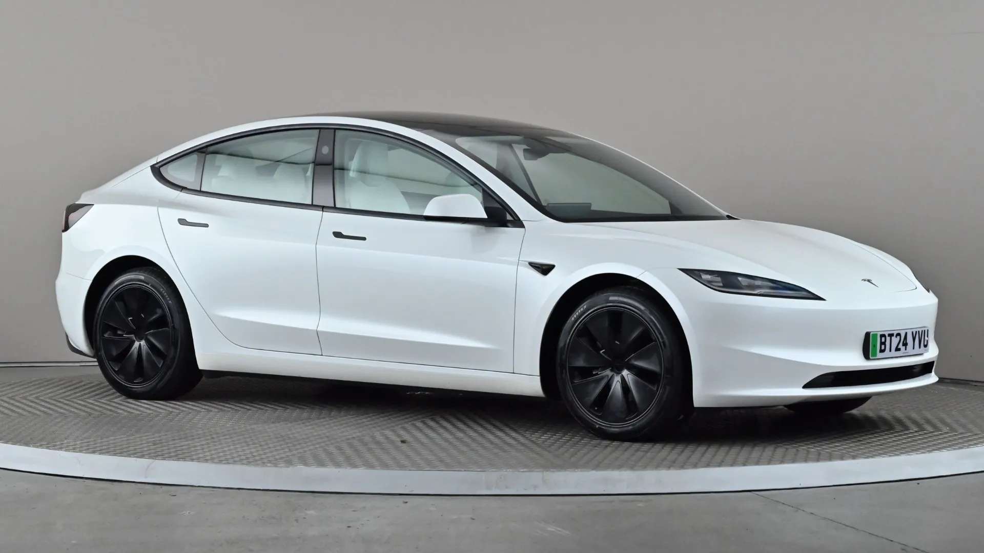 A 2024 TESLA MODEL 3 Long Range AWD Auto A 2024 TESLA MODEL 3 Long Range AWD Auto