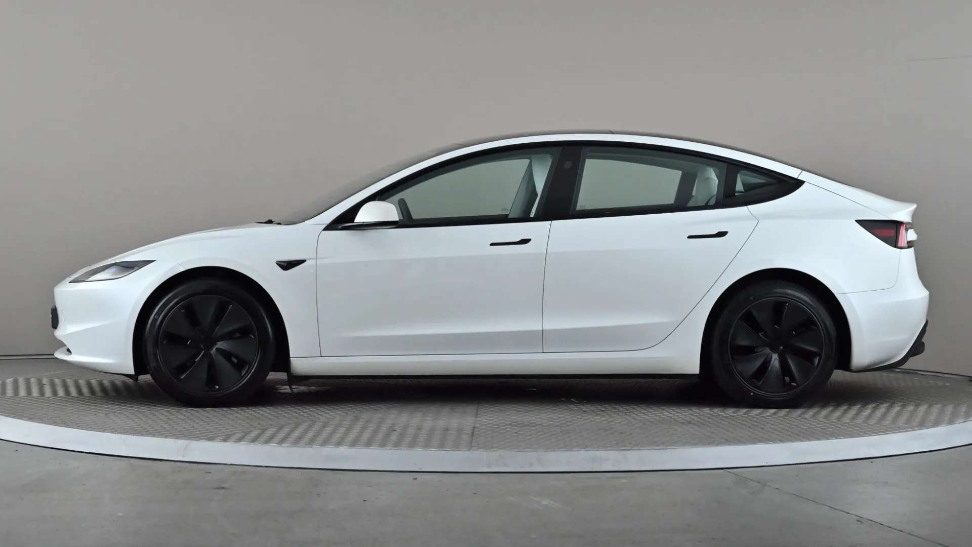 A 2024 TESLA MODEL 3 Long Range AWD Auto A 2024 TESLA MODEL 3 Long Range AWD Auto