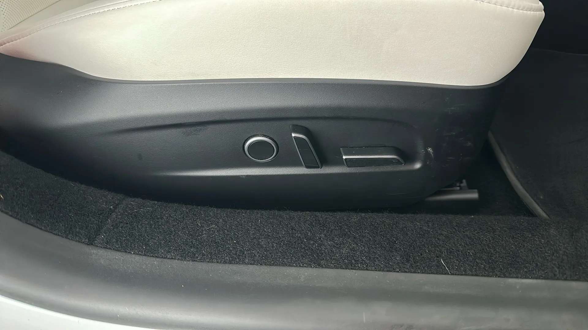 2024 TESLA MODEL 3 2024 TESLA MODEL 3