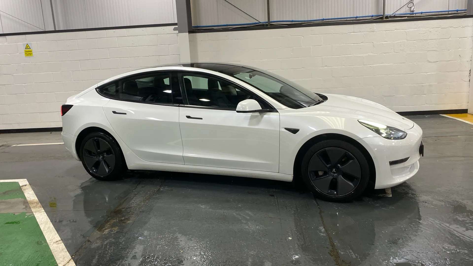 2021 TESLA MODEL 3 2021 TESLA MODEL 3