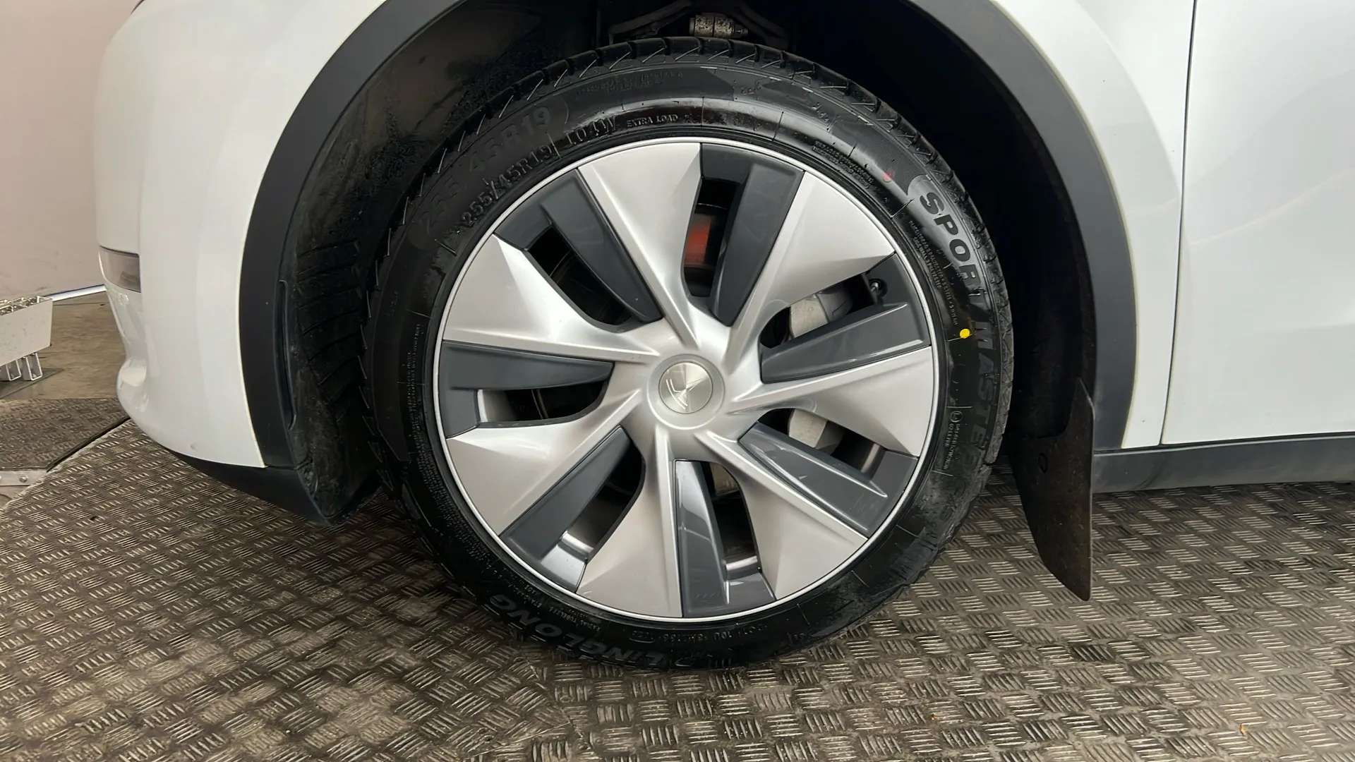 2023 TESLA MODEL Y 2023 TESLA MODEL Y