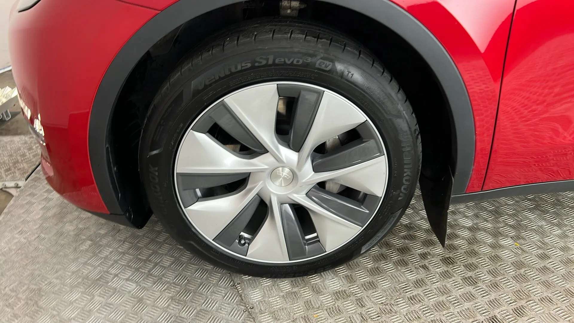 2023 TESLA MODEL Y 2023 TESLA MODEL Y
