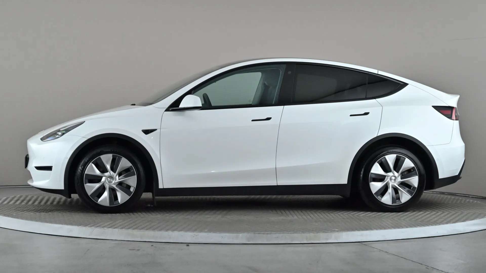A 2022 TESLA MODEL Y Long Range AWD Auto A 2022 TESLA MODEL Y Long Range AWD Auto
