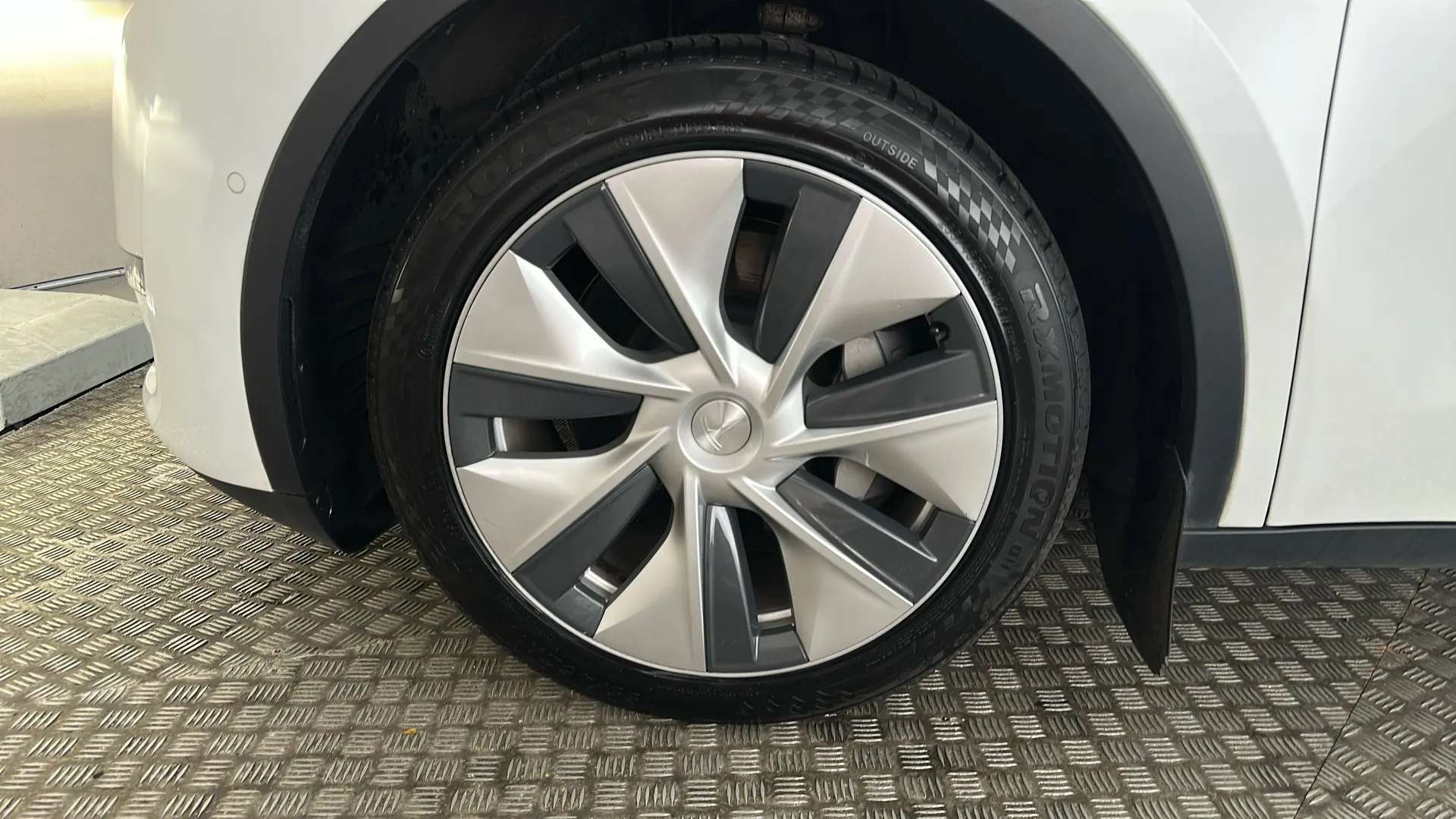 2022 TESLA MODEL Y 2022 TESLA MODEL Y